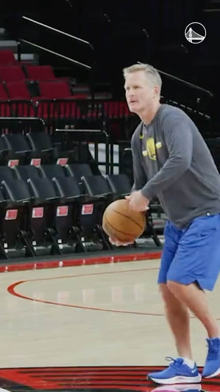 ゴールデンステート・ウォリアーズのインスタグラム：「Your annual reminder that Steve Kerr has the highest career three-point percentage in NBA history 🎯」