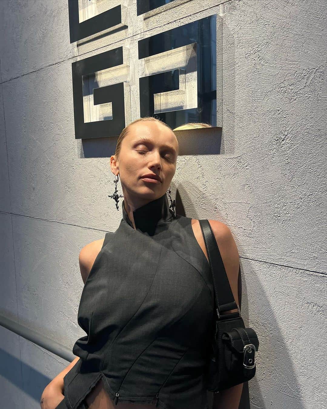 ケイリン・ルッソのインスタグラム：「@givenchy @gagecrismond」