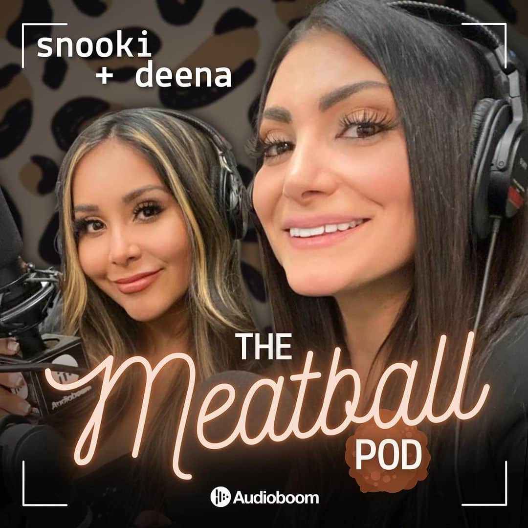 ディーナ・ニコール・コルテーゼのインスタグラム：「It’s Official! @themeatballpod coming to you this August ! 🥳🍷」