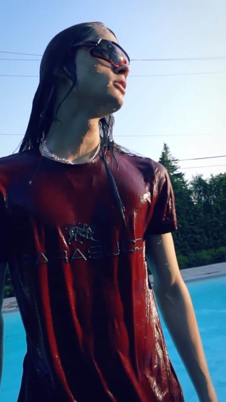 パラスコのインスタグラム：「Pool hair, don’t care  #parasuco #parasucojeans #denimlegend #denim」