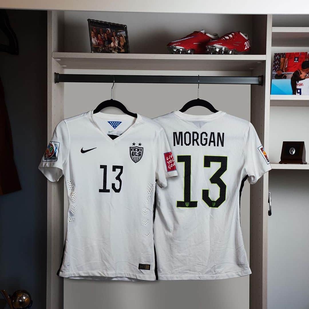 アレックス・モーガンのインスタグラム：「The jersey that gave us redemption.」