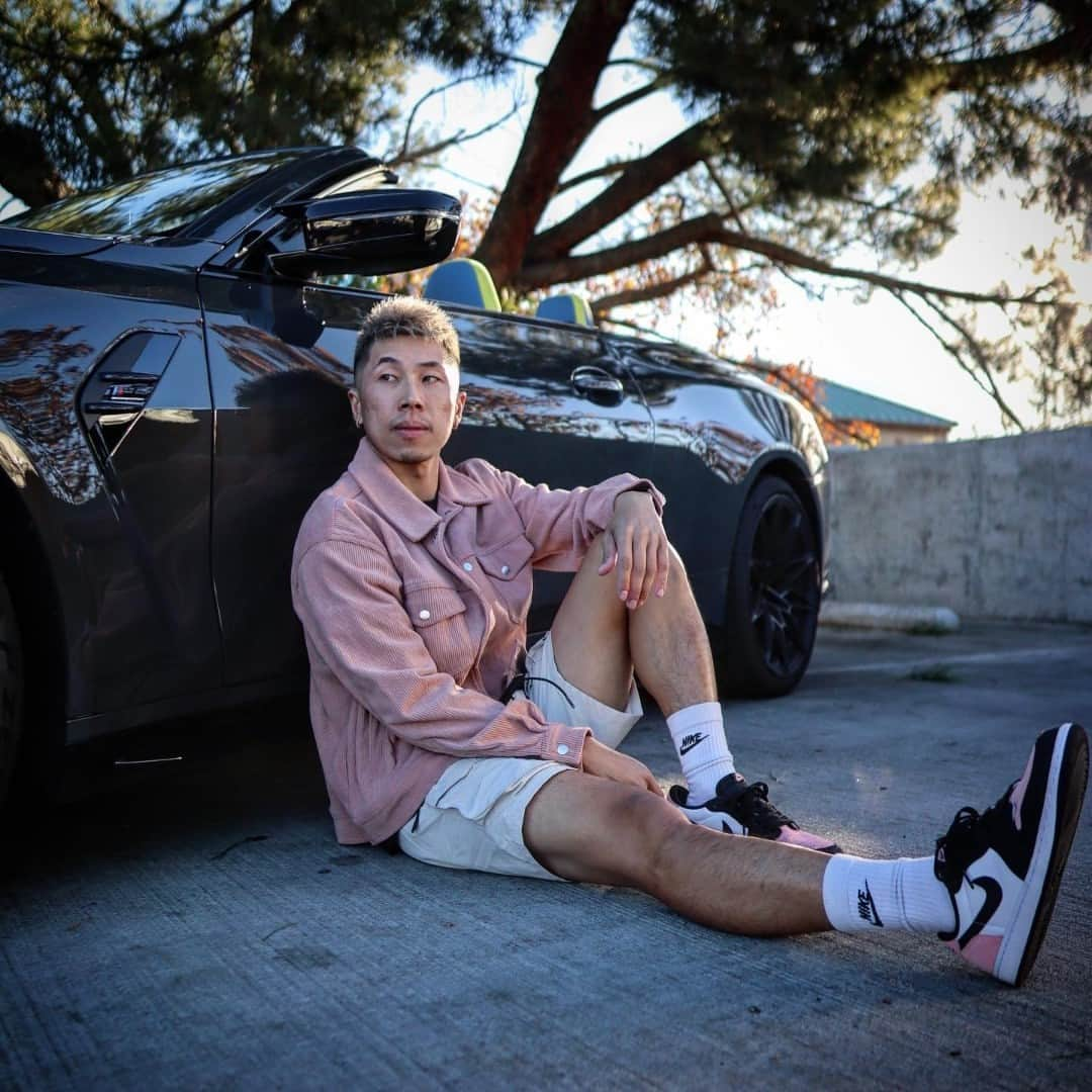 BMWさんのインスタグラム写真 - (BMWInstagram)「Pals and performance 💕💜 📸: @nellynelchan @emzxcn #BMWRepost   The BMW M4 Competition Convertible. #THEM4 #BMWM #M4 #BMW #MPower __ BMW M4 Competition M xDrive Convertible: Combined fuel consumption: 10.2 l/100 km. Combined CO2 emissions: 233–231 g/km. All data according to WLTP. Further info: www.bmw.com/disclaimer」7月21日 5時12分 - bmw