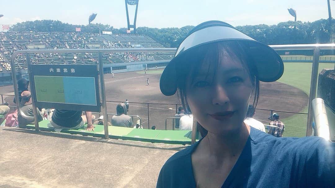 Hoshinokeiのインスタグラム：「この日は 猛暑の中 高校球児を応援 してきました！ 毎年高校野球が始まると 夏を感じます😊 #高校野球#神奈川大会 #高校球児#野球#スタジアム#平塚球場#猛暑日#応援」
