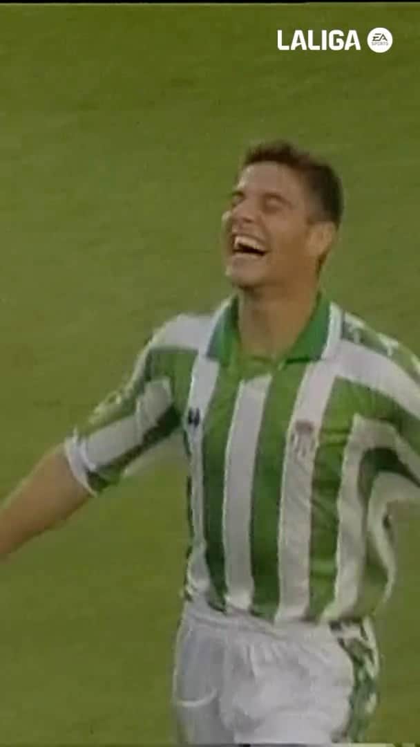 ホアキン・サンチェスのインスタグラム：「Happy Birthday 𝗟𝗘𝗚𝗘𝗡𝗗! 💚💫🥹   #LALIGA」