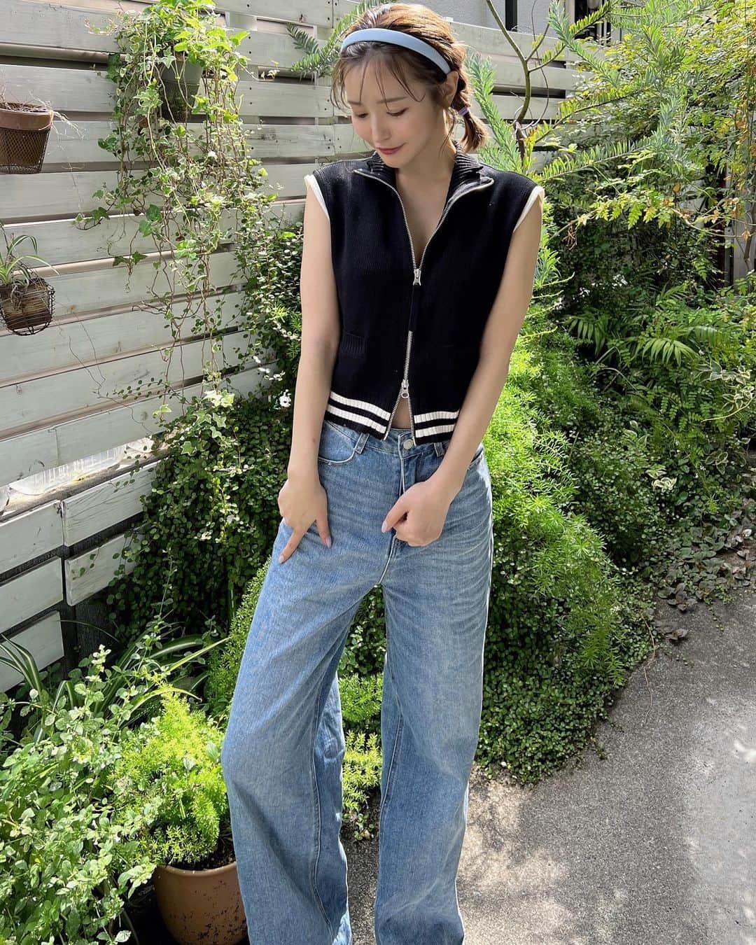 のインスタグラム：「. 韓国ファッション🇰🇷🖤 可愛すぎる🫶🏻💕 . .」
