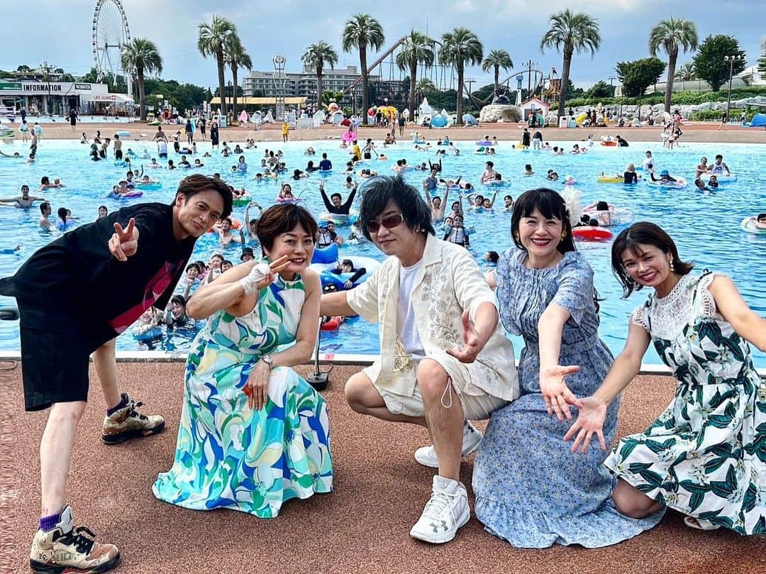 池田彩さんのインスタグラム写真 - (池田彩Instagram)「#よみうりランドプールWAI お天気にも恵まれて☀️ 最高に楽しいステージでした😆✨🎶 一緒にステージを盛り上げてくださった皆様もありがとうございました😊💕 プール気持ちよさそうだったな〜 入りたかった〜😆  #高取ヒデアキ さん #うちやえゆか さん #鎌田章吾 くん #鈴木美潮 さん 久しぶりにみなさんとご一緒できて、嬉し楽しかったです😊🎶 ありがとうございました✨  #よみうりランド #プール #グッド #ラッキー #スカットマン」7月21日 9時03分 - aya_ikeda_official