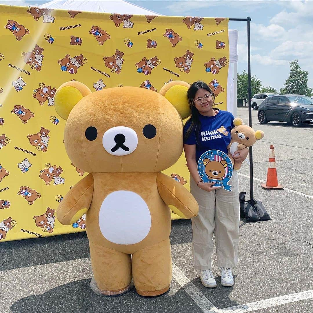 Rilakkuma US（リラックマ）さんのインスタグラム写真 - (Rilakkuma US（リラックマ）Instagram)「Here are some of our favorite moments from the USA Tour! 📸 💕   This time we are featuring photos from our tour venues in Newark, New Jersey, and Dallas, Texas. ✨  Rilakkuma and friends were so happy to see you all! 🥰 Take care, until we meet again!!! 🐻💕  #Rilakkuma_USATour #event #rilakkuma #sanx #kawaii #japanesepopculture #plushies #cute #popups #popupshop #summer #japaneseculture #newark #dallas #losangeles #sanfrancisco #seattle #chicago」7月21日 9時55分 - rilakkumaus