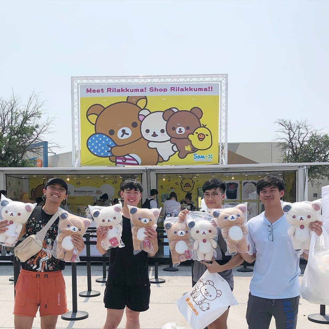 Rilakkuma US（リラックマ）さんのインスタグラム写真 - (Rilakkuma US（リラックマ）Instagram)「Here are some of our favorite moments from the USA Tour! 📸 💕   This time we are featuring photos from our tour venues in Newark, New Jersey, and Dallas, Texas. ✨  Rilakkuma and friends were so happy to see you all! 🥰 Take care, until we meet again!!! 🐻💕  #Rilakkuma_USATour #event #rilakkuma #sanx #kawaii #japanesepopculture #plushies #cute #popups #popupshop #summer #japaneseculture #newark #dallas #losangeles #sanfrancisco #seattle #chicago」7月21日 9時55分 - rilakkumaus