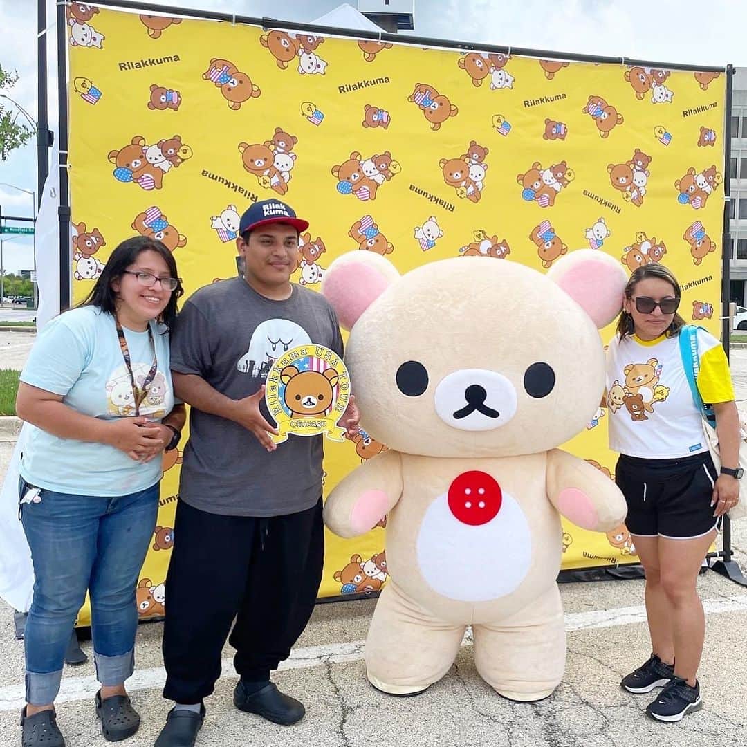 Rilakkuma US（リラックマ）さんのインスタグラム写真 - (Rilakkuma US（リラックマ）Instagram)「Here are some of our favorite moments from the USA Tour! 📸 💕  This time we are featuring photos from our tour venues in Seattle, Washington, and Chicago, Illinois. ✨  Rilakkuma and friends were so happy to see you all! 🥰 Take care, until we meet again!!! 🐻💕  #Rilakkuma_USATour #event #rilakkuma #sanx #kawaii #japanesepopculture #plushies #cute #popups #popupshop #summer #japaneseculture #newark #dallas #losangeles #sanfrancisco #seattle #chicago」7月21日 10時04分 - rilakkumaus