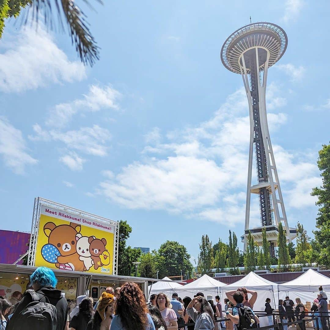 Rilakkuma US（リラックマ）さんのインスタグラム写真 - (Rilakkuma US（リラックマ）Instagram)「Here are some of our favorite moments from the USA Tour! 📸 💕  This time we are featuring photos from our tour venues in Seattle, Washington, and Chicago, Illinois. ✨  Rilakkuma and friends were so happy to see you all! 🥰 Take care, until we meet again!!! 🐻💕  #Rilakkuma_USATour #event #rilakkuma #sanx #kawaii #japanesepopculture #plushies #cute #popups #popupshop #summer #japaneseculture #newark #dallas #losangeles #sanfrancisco #seattle #chicago」7月21日 10時04分 - rilakkumaus