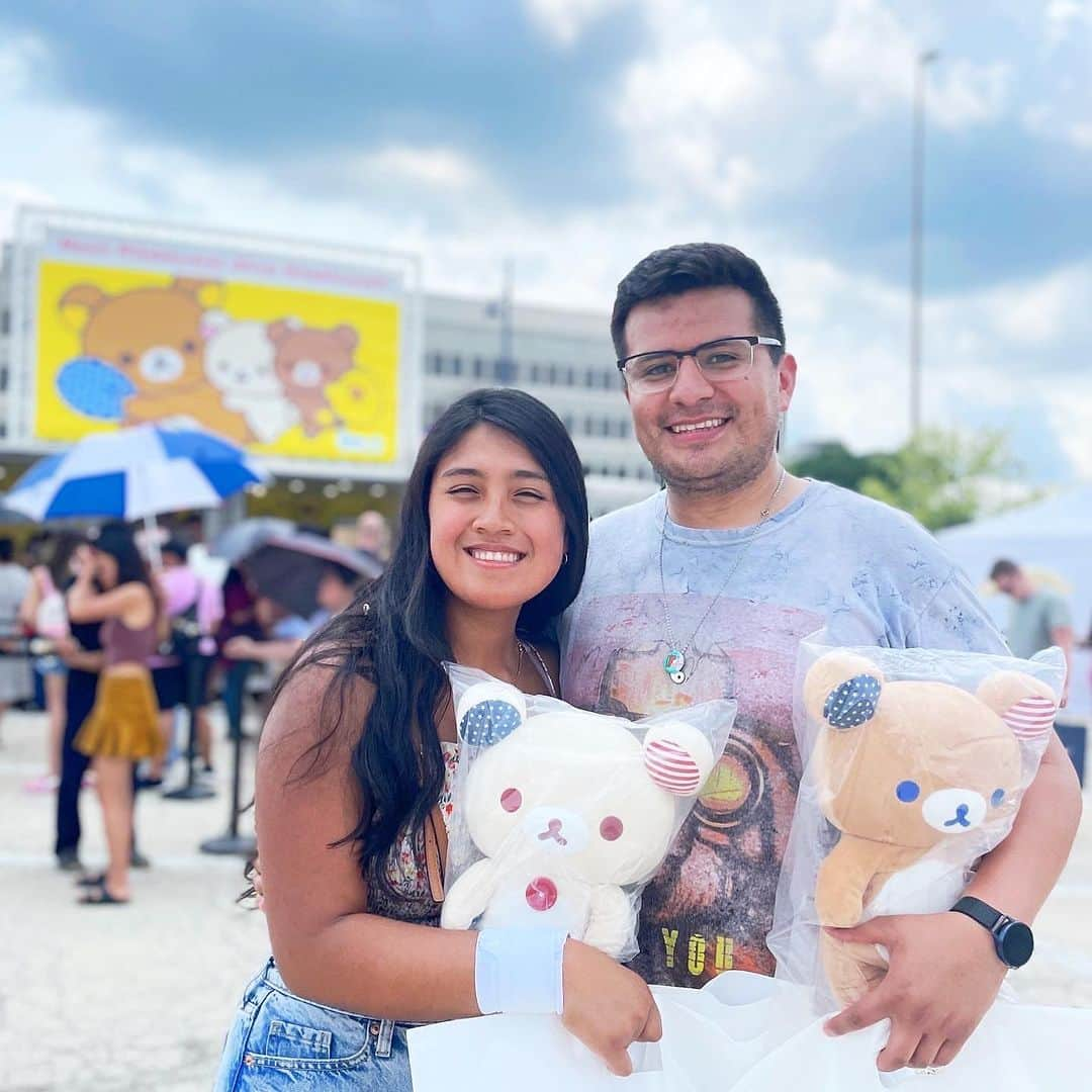 Rilakkuma US（リラックマ）さんのインスタグラム写真 - (Rilakkuma US（リラックマ）Instagram)「Here are some of our favorite moments from the USA Tour! 📸 💕  This time we are featuring photos from our tour venues in Seattle, Washington, and Chicago, Illinois. ✨  Rilakkuma and friends were so happy to see you all! 🥰 Take care, until we meet again!!! 🐻💕  #Rilakkuma_USATour #event #rilakkuma #sanx #kawaii #japanesepopculture #plushies #cute #popups #popupshop #summer #japaneseculture #newark #dallas #losangeles #sanfrancisco #seattle #chicago」7月21日 10時04分 - rilakkumaus