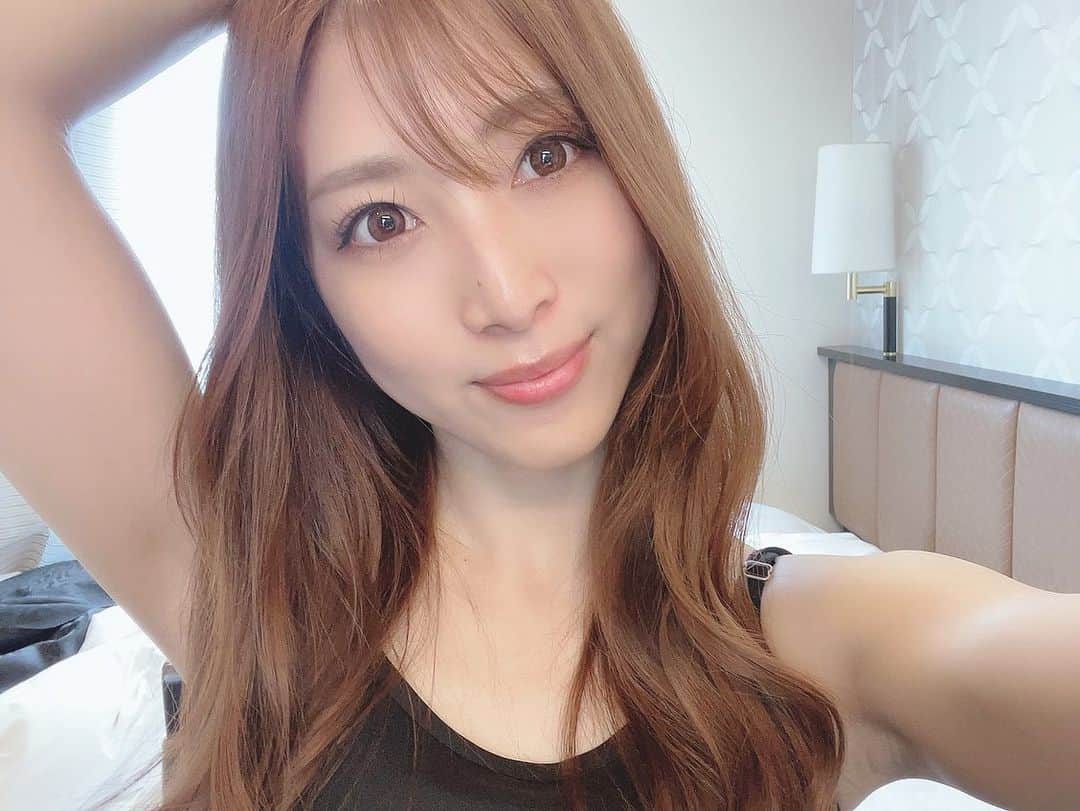 宇野栞菜（阿部栞菜）さんのインスタグラム写真 - (宇野栞菜（阿部栞菜）Instagram)「gm😇 起きたらいいね💓待ってる🫶」7月21日 ...