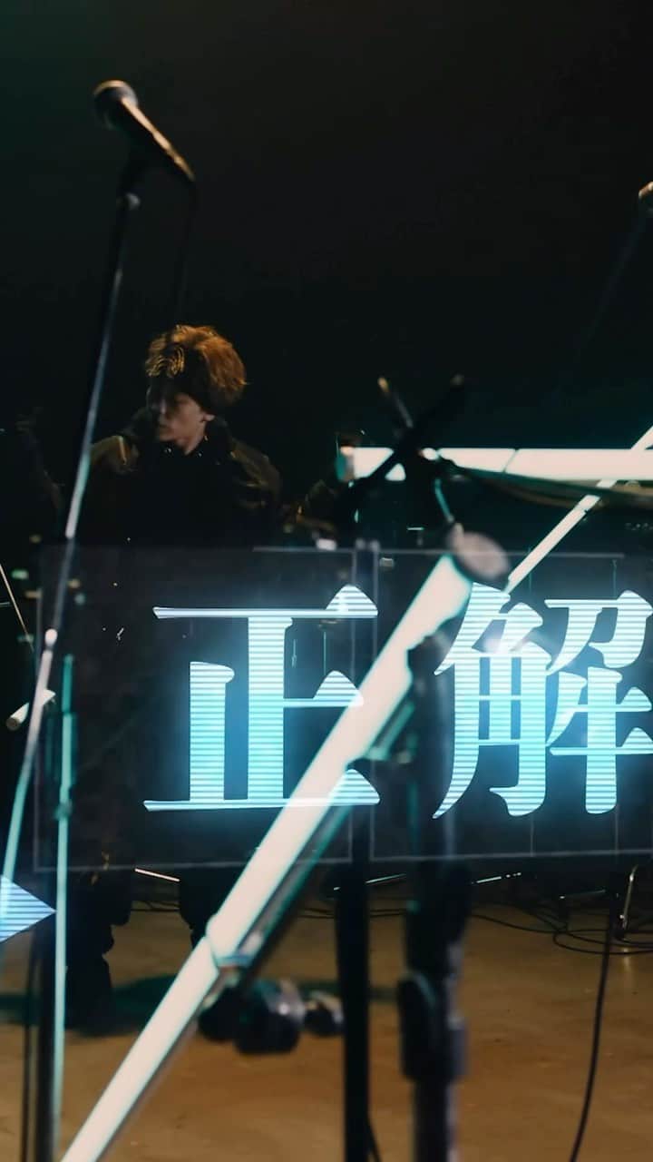 Da-iCEのインスタグラム：「#FunkyJumping / TORU ver. (from New Album #SCENE)  @da_ice_toru_iwaoka  #エグゾプライマル #EXOPRIMAL #MV #Da_iCE」
