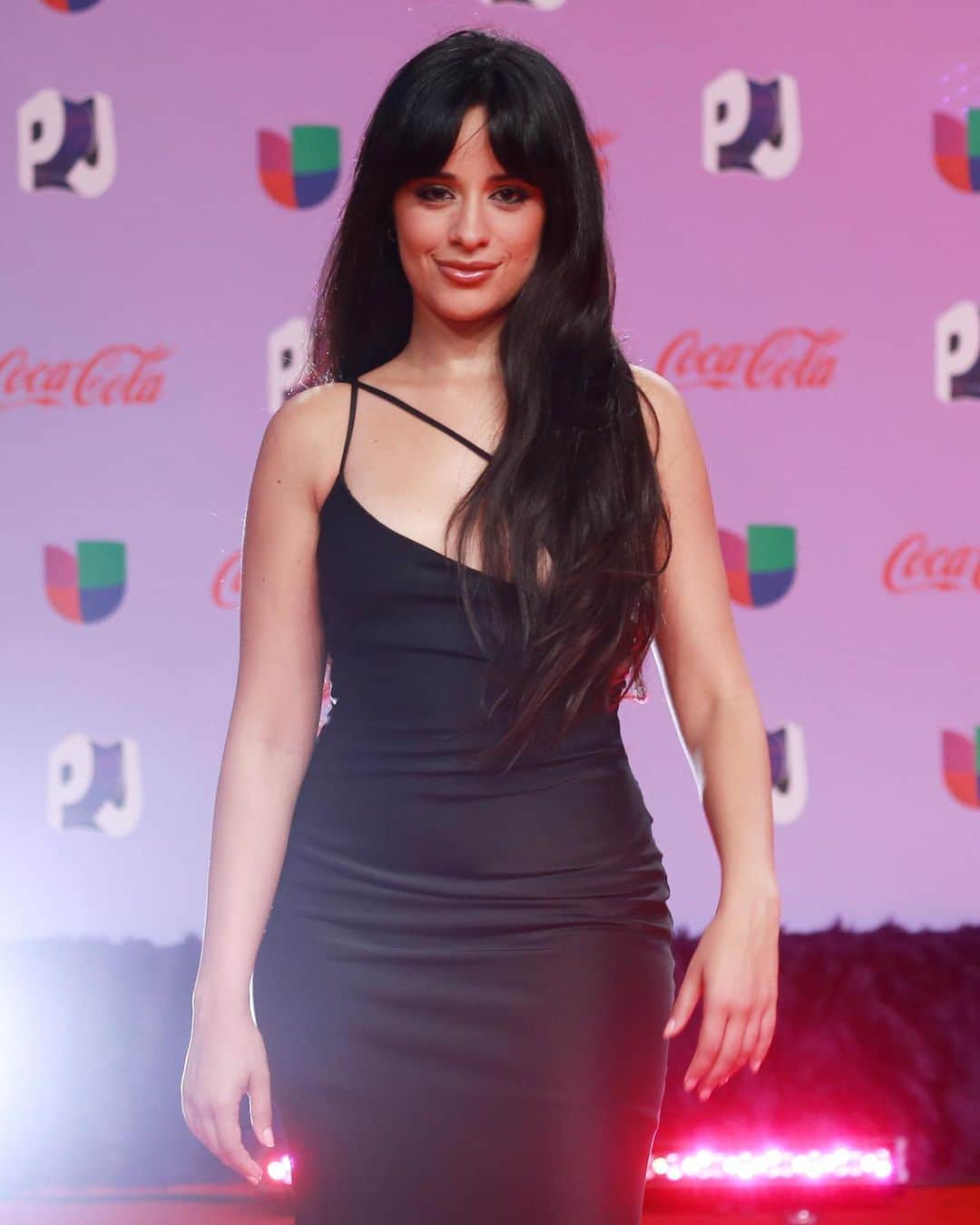 Just Jaredさんのインスタグラム写真 - (Just JaredInstagram)「Camila Cabello delivered a chic look on the red carpet at the 2023 Premios Juventud Awards tonight. We've got more pics from the event over at JustJared.com! #CamilaCabello Photos: Getty」7月21日 11時24分 - justjared