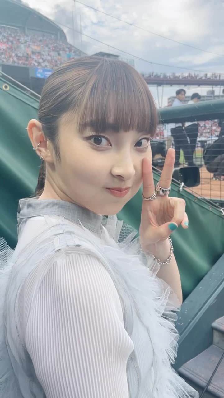 のインスタグラム：「#オールスター #広島#野球 #国家独唱#家入レオ」
