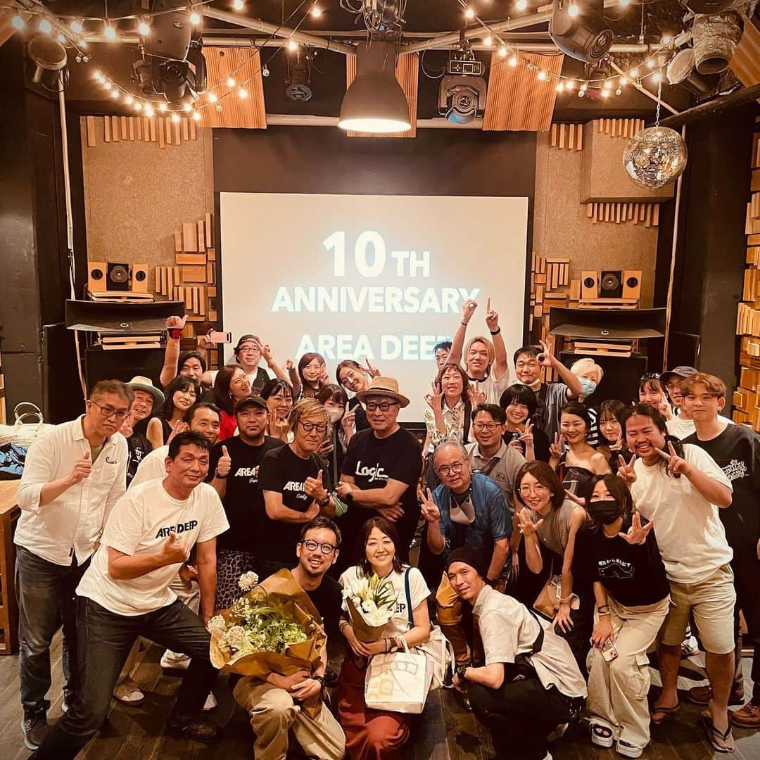 土橋安騎夫さんのインスタグラム写真 - (土橋安騎夫Instagram)「昨日のArea Deep 10周年、たくさんの方にお祝いしていただきました。松武さんのDJ performanceも最高でした！ありがとうございました🎵」7月21日 17時38分 - akio_d