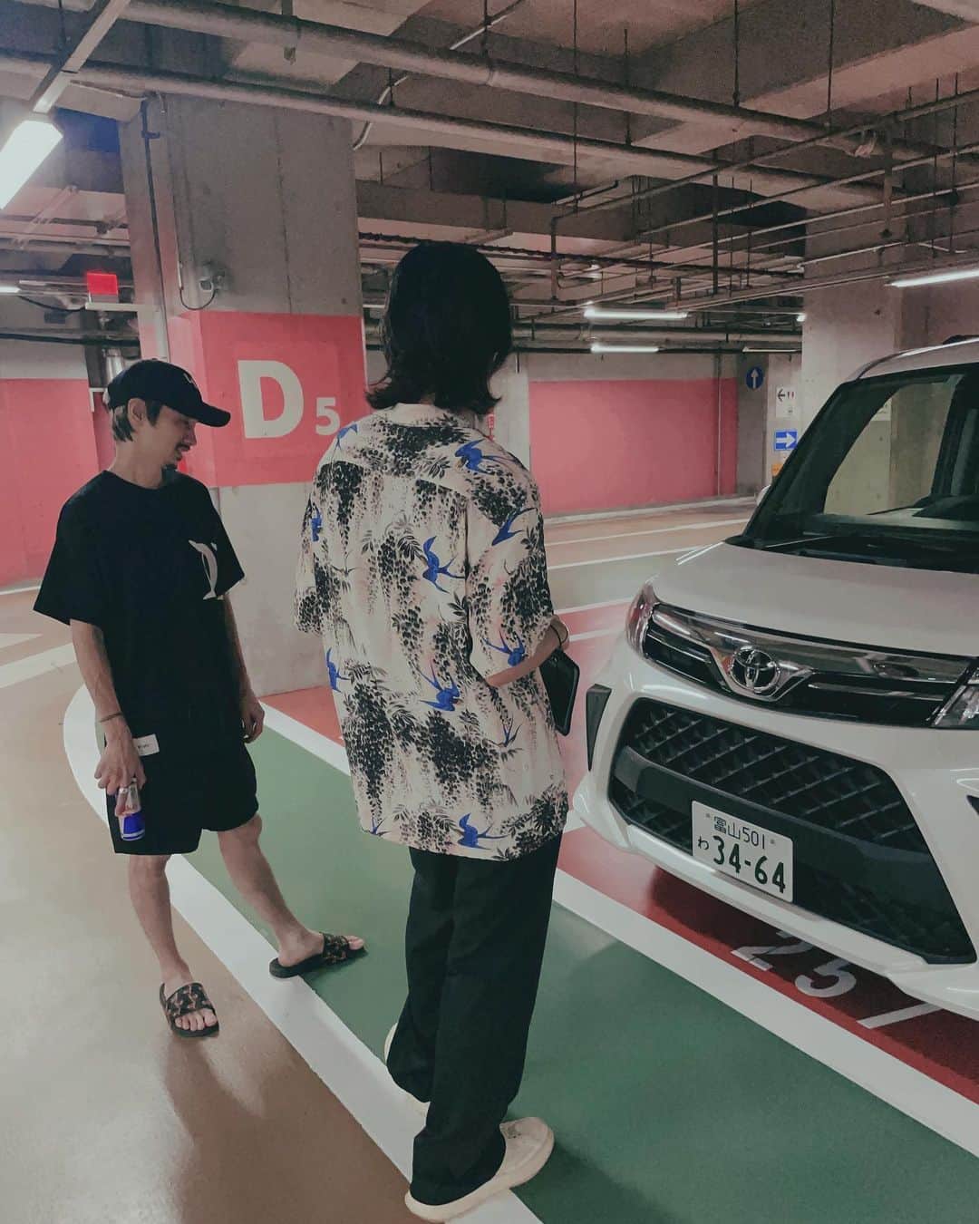 のインスタグラム：「. CHIBA TRIP 🚗 そして翌日、筋肉痛と戦っていた。  #TRIP #日帰り旅行 #親友達との素敵な時間」