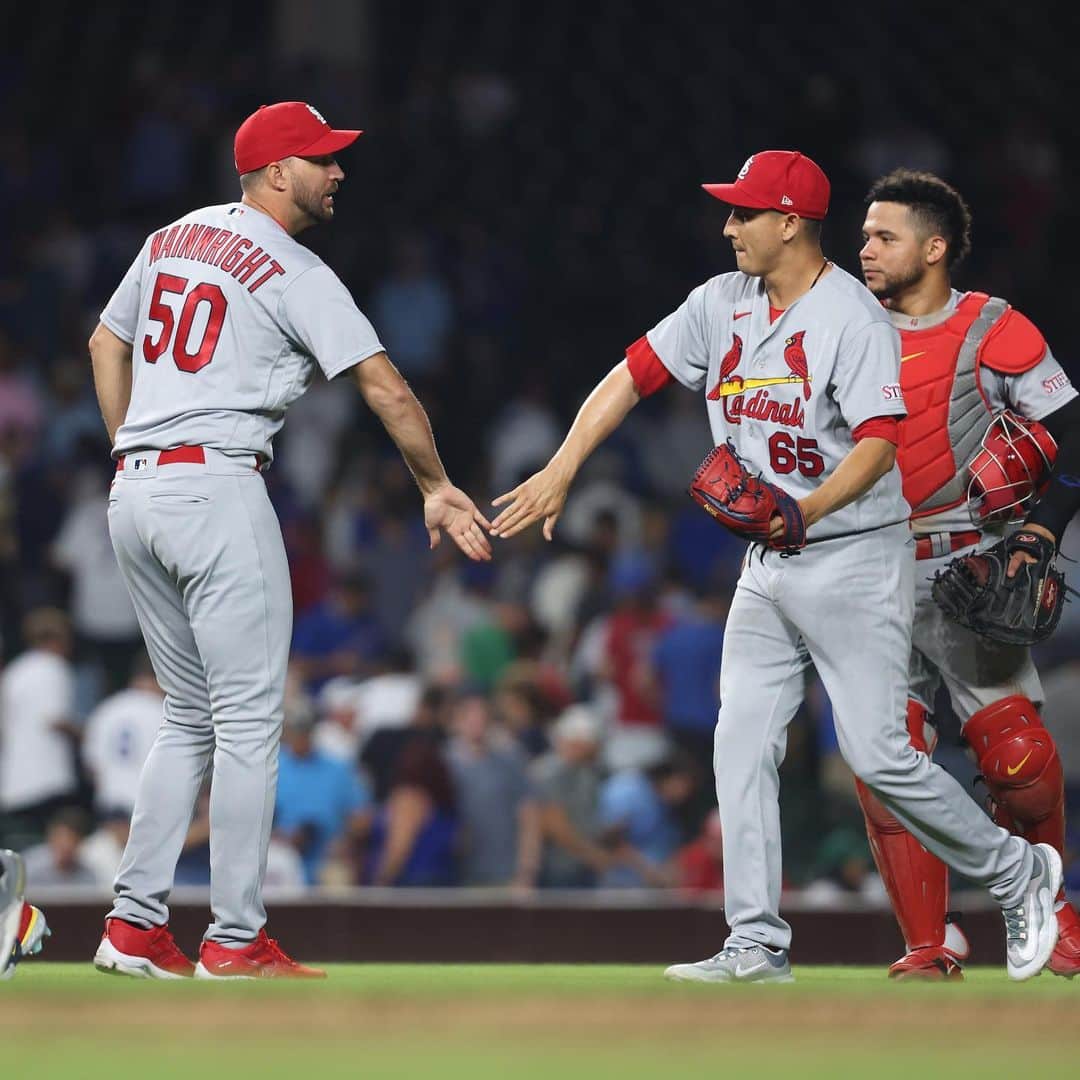 セントルイス・カージナルスのインスタグラム：「Game one at Wrigley/Game won at Wrigley」