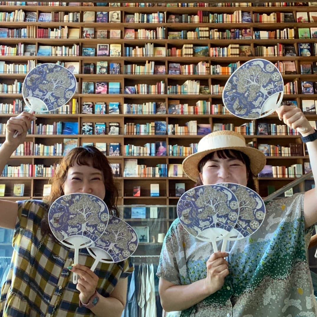 marbleSUD(マーブルシュッド) のインスタグラム：「枚方T-SITE、本日SALE2日目です！元気いっぱいのスタッフが皆さまのご来店をお待ちしております☺️✨✨」