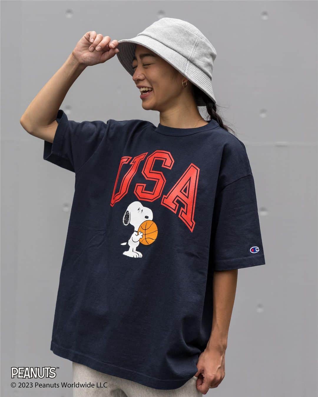 Champion Japanさんのインスタグラム写真 - (Champion JapanInstagram)「. 【MADE IN USA T1011 STORE SPECIAL】 PEANUTS 2023/7/22(Sat)RELEASE.  Item:Short Sleeve T-shirts(“SURF'S UP!") Number:C5-X314 Color:White,Navy,Black Size:M,L,XL Price:¥8,800 ⁡ Item:Short Sleeve T-shirts(SKATEBORDING) Number:C5-X315 Color: White,Navy,Black Size:M,L,XL Price:¥8,800  Item:Short Sleeve T-shirts(BASKETBALL) Number:C5-X316 Color: White,Navy,Black Size:M,L,XL Price:¥8,800  Staff  Women’s 165cm/L Men’s 170cm/L  #Champion #shortsleeve #tshirt #PEANUTS #SNOOPY  #ショートスリーブ #tシャツ #チャンピオン #ピーナッツ #スヌーピー #23SS」7月21日 13時00分 - champion_japan