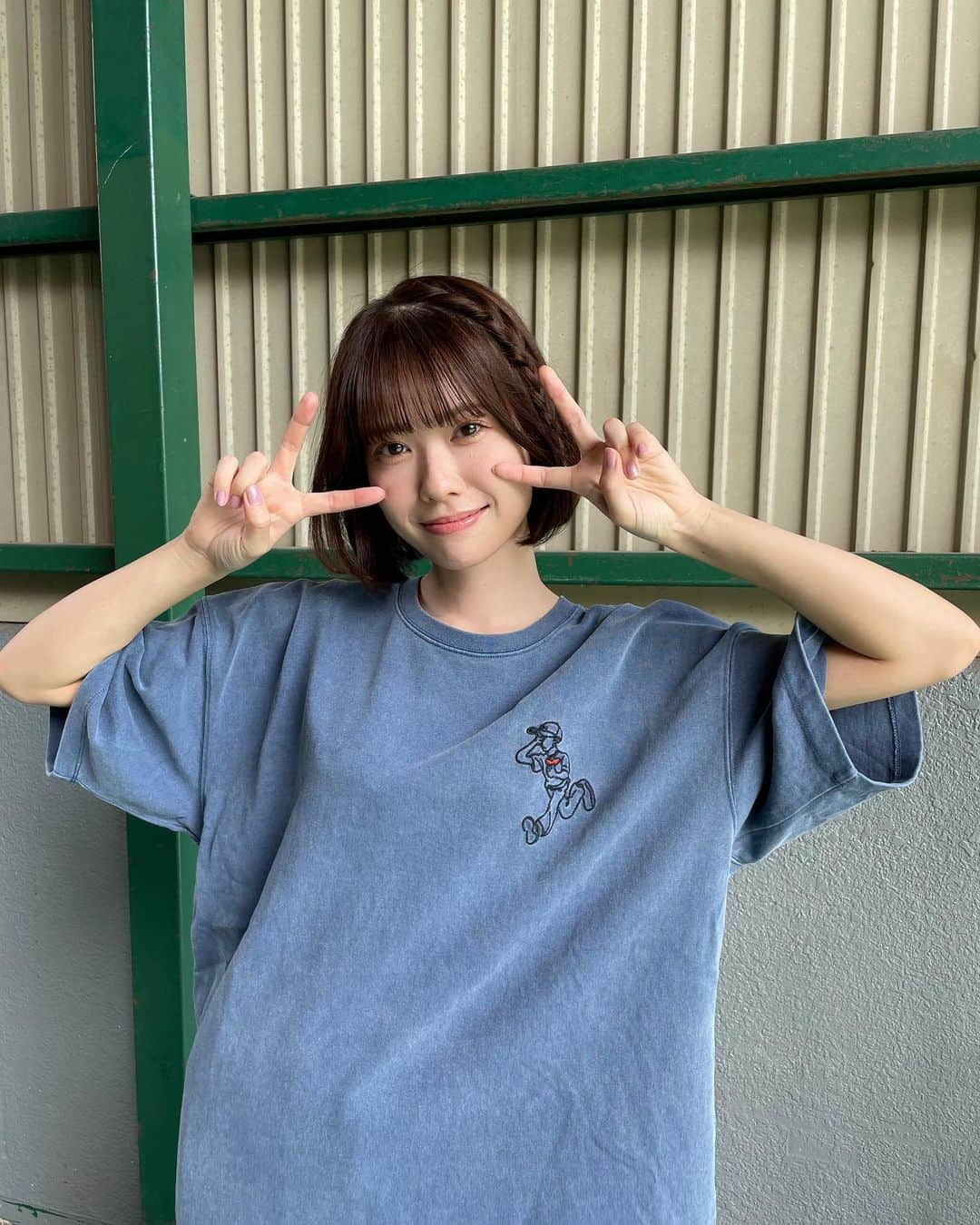 小田えりなのインスタグラム：「inside the face‼️‼️‼️ Do not you think so⁉️⁉️⁉️  可愛いTシャツ🪼🪼🪼🪼🪼🪼  #kaoyorinakami #カオヨリナカミ」