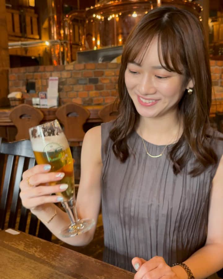 釜井美由紀のインスタグラム：「昼間から飲むビールは最高でした🍺 ⁡ ⁡ #小樽 #小樽ビール #小樽ビール醸造所 #小樽倉庫No1 #ナンバーワン #ビール #小樽観光 #小樽グルメ #小樽運河 #北海道 #北海道旅行」