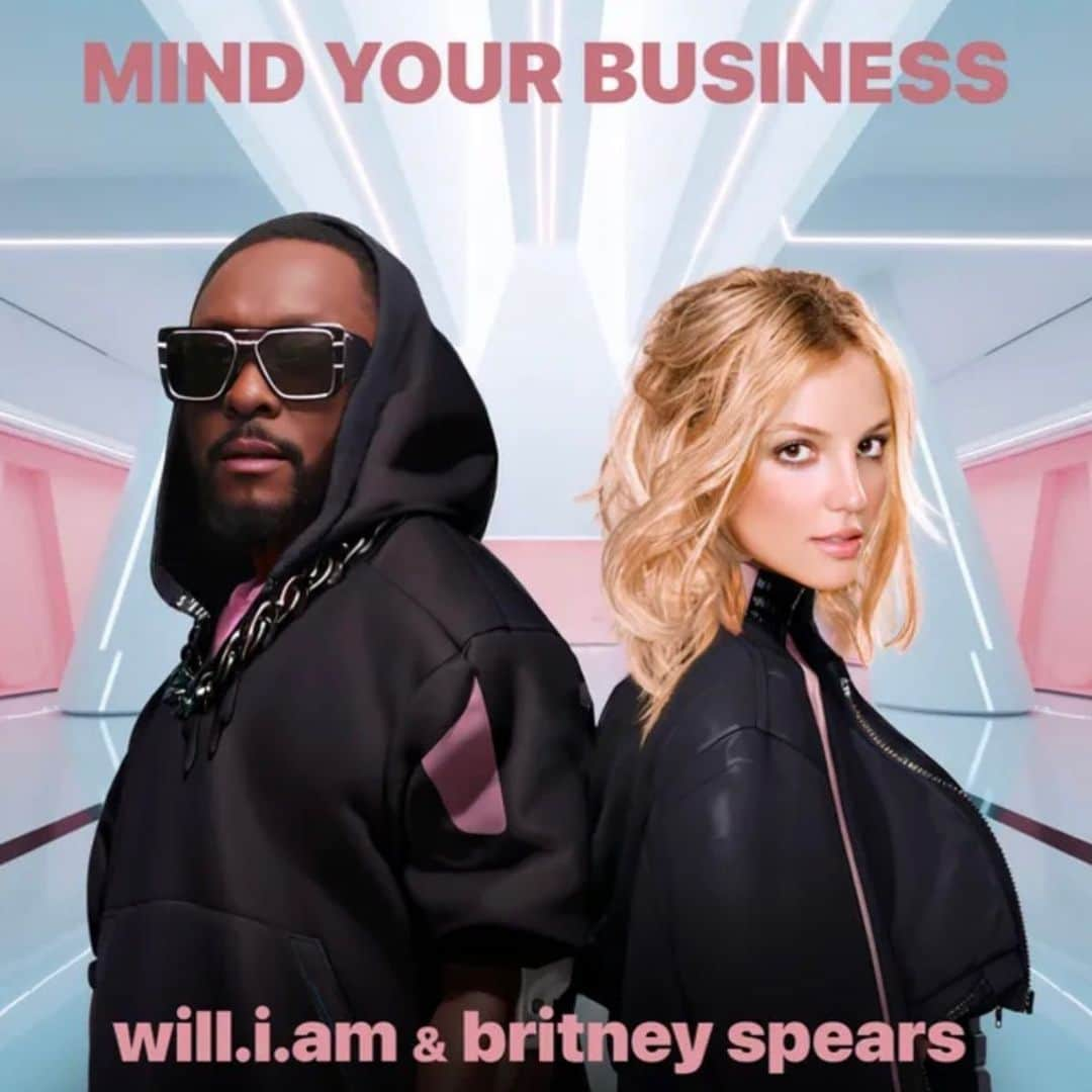 ネルソン・ベアトのインスタグラム：「Well the cats out the bag! Lol Had the opportunity to sing on this new @iamwill and @britneyspears record ‘’Mind Your Business” with some of my fav people/singers! Special shoutout to the fam @sharonyoungblood for the call! ❤️ We had too much fun singing “Mind Your Business” in the studio. Lol it was therapeutic and its def my new anthem! 🙌🏽 Now go get it on iTunes‼️ #mindyourbusiness #WillIAm #britneyspears #bgvs #backgroundsinger #itunes #spotify #mindyobusiness」