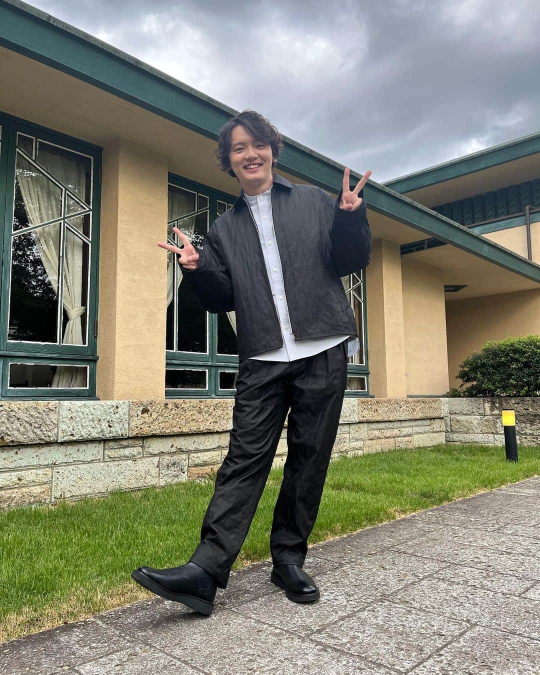 のインスタグラム：「昨日は「神津恭介シリーズ『 #呪縛の家 』」記者発表でした！！  これから始まっていく稽古も楽しみです☺️  是非よろしくお願いします！！🙇‍♂️」