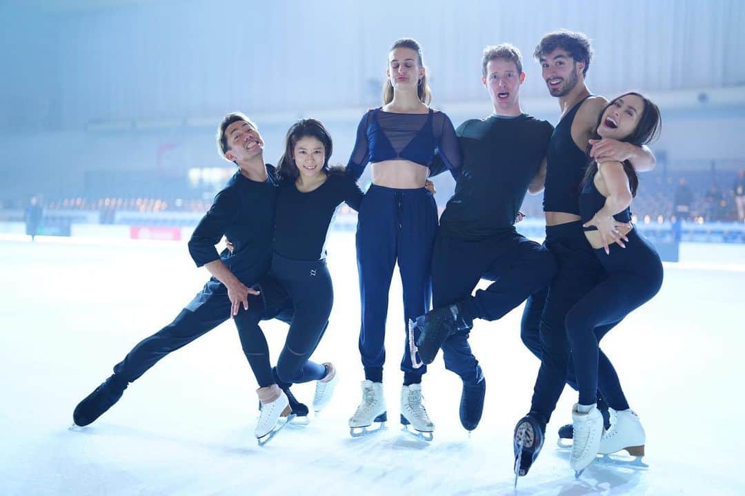 マディソン・チョックさんのインスタグラム写真 - (マディソン・チョックInstagram)「Ice dancers just wanna have fun 🤪🎉⛸️  #theICE #japan #nagoya #figureskating #show #iceshow#skating #icedance」7月21日 14時31分 - chockolate02