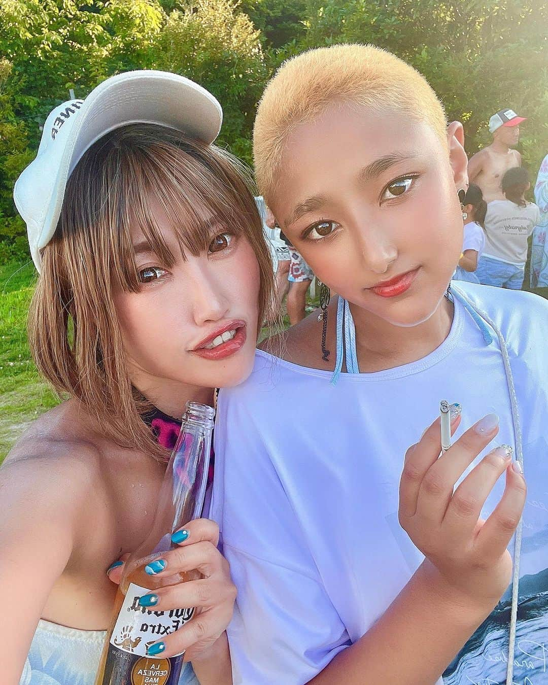 DJ YURINAさんのインスタグラム写真 - (DJ YURINAInstagram)「🔥🔥🔥 髪型可愛いすぎ😍  #dj #djyurina #外タレ #金髪 #髪型 #かっこいい女子 #bbq #camp #キャンプ #海」7月21日 14時40分 - dj_yurina_tokyo