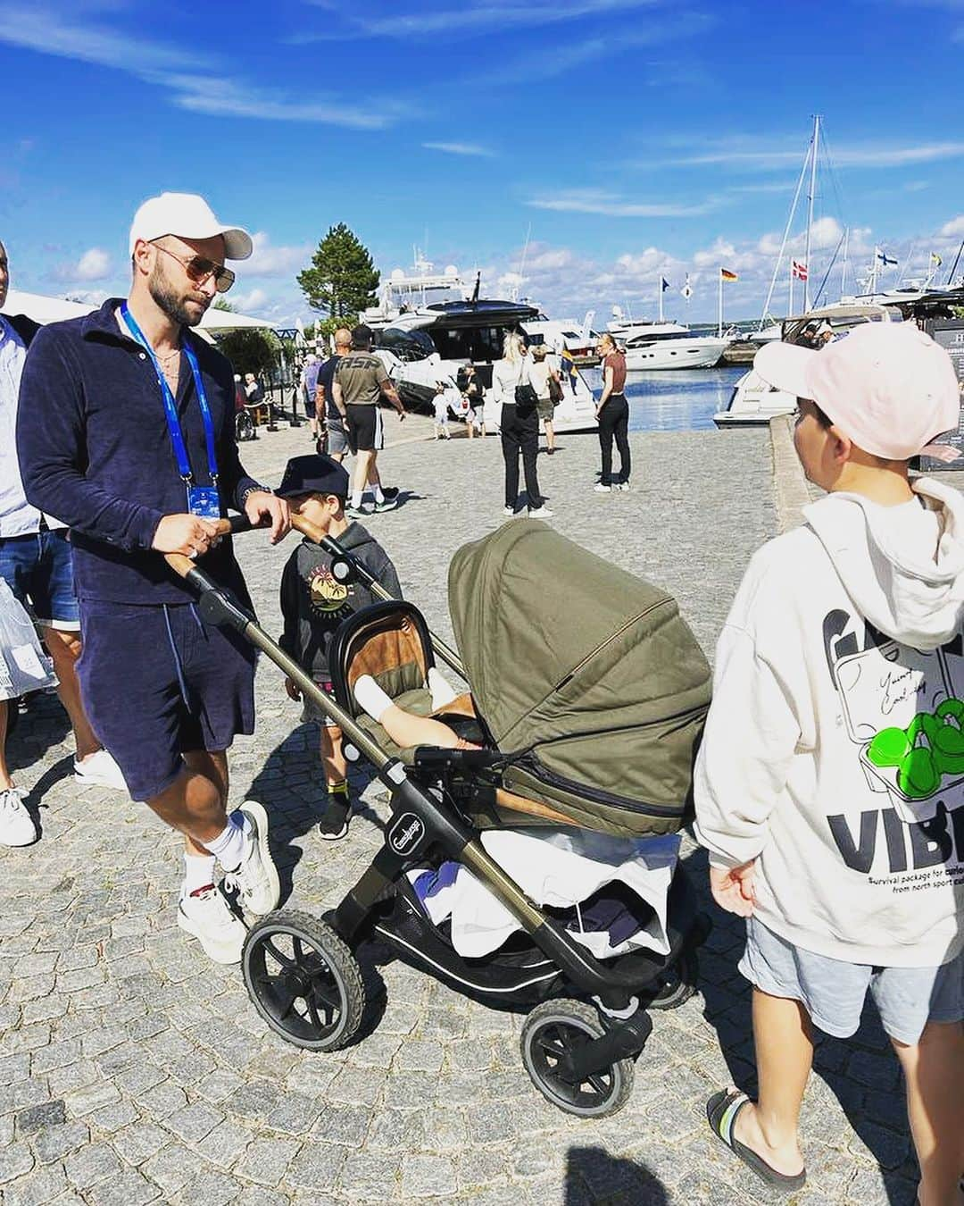 モンス・セルメルローさんのインスタグラム写真 - (モンス・セルメルローInstagram)「One day, Simba… 🎾  @swedishopen」7月21日 15時49分 - manszelmerlow