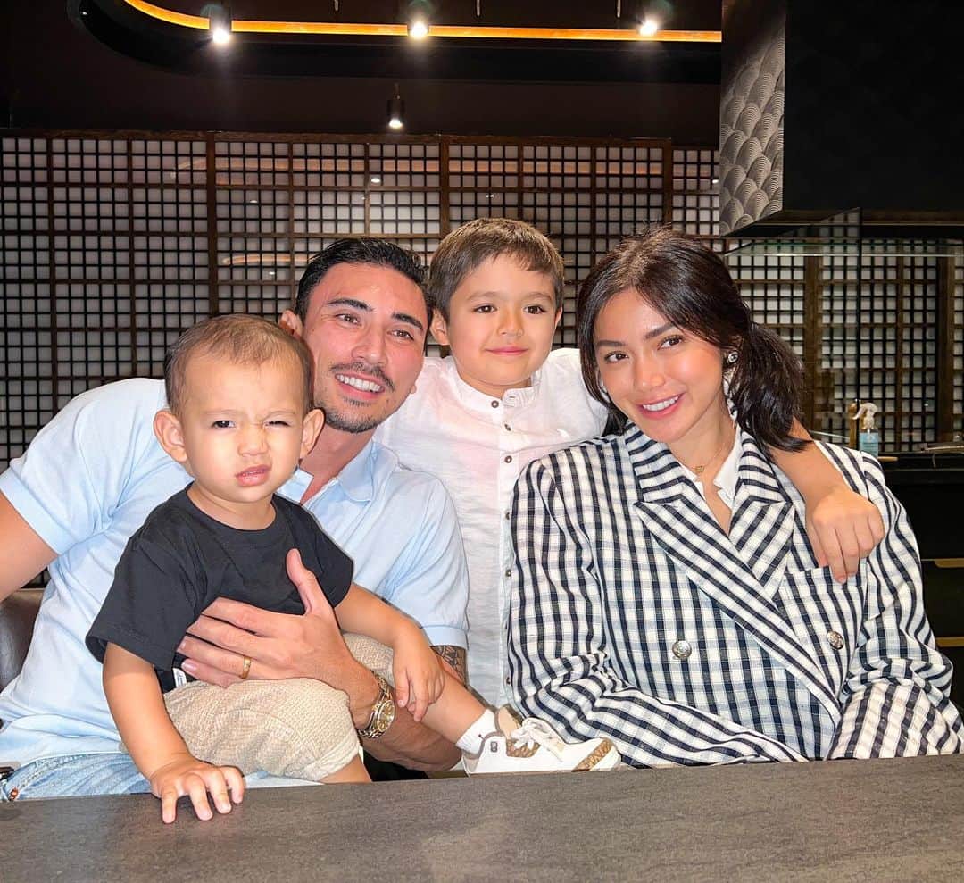 ジェシカ・イスカンダルのインスタグラム：「Happy birthday EL! We love you! #elbarack #birthday #9 #jakarta #happybirthday #jedar #jessicaiskandar #donverhaag #vincentverhaag」