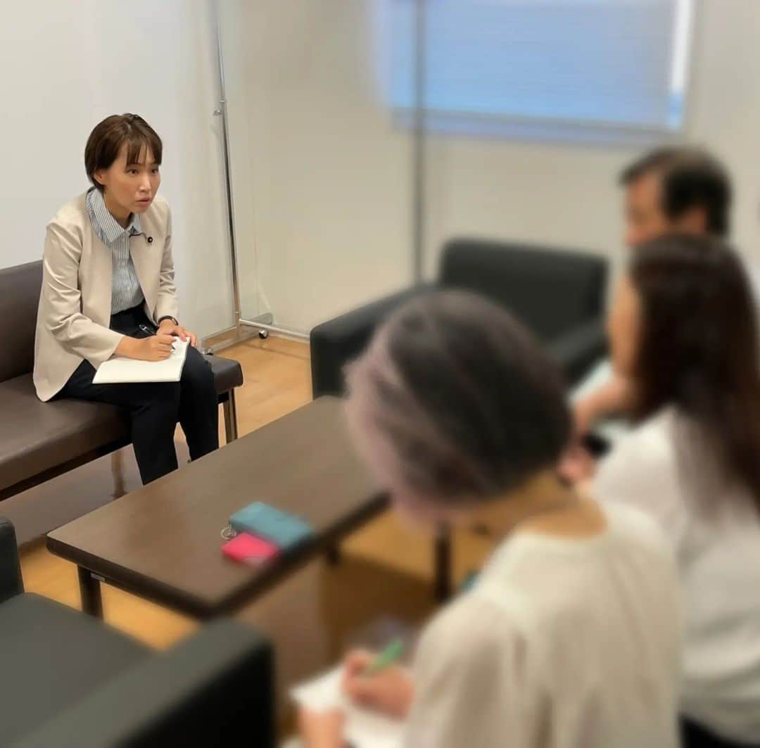 水野友貴のインスタグラム：「本日も市民、各種団体等と協議や相談対応に終始。 夜遅くまで動いたあとに走ったら夜の12時になってしまいました😭‼️ ●１キロ歩いて１キロ走る×3本  あまりの忙しさに曜日感覚がなくなっており、まさか明日が土曜日とは・・😅 明日の夜だけは津田塾大学時代の友達の誕生日祝いのため、一瞬仕事から外れますので悪しからず。。。  #市民相談 #我孫子 #ランニング初心者と繋がりたい  #ランニング #running #run  #水野ゆうき #千葉県議会議員」