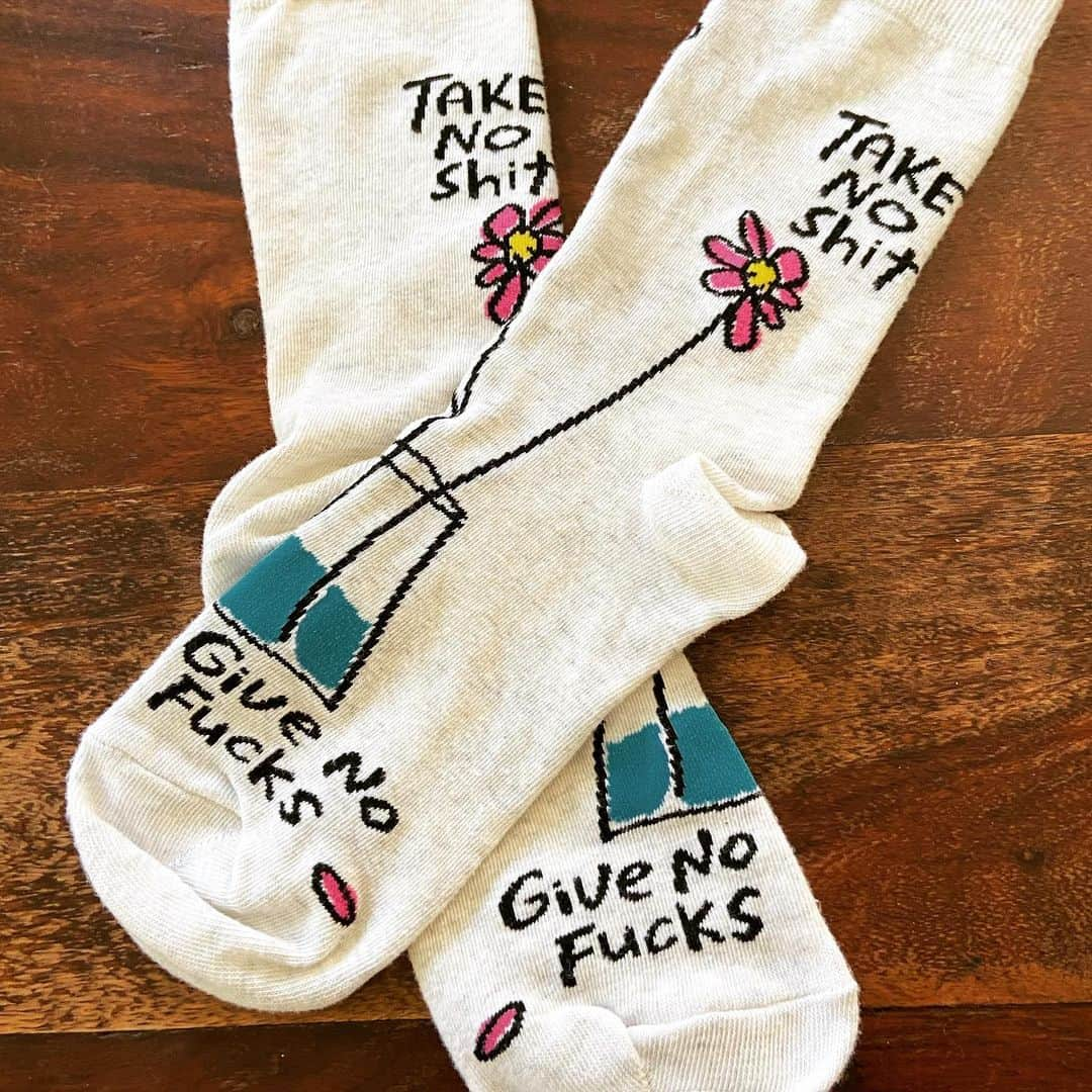 レイチェル・ニコルズのインスタグラム：「I apologize for the profanities, but these are my new favorite socks. Thank you, @_debonice_ for this most precious gift!」