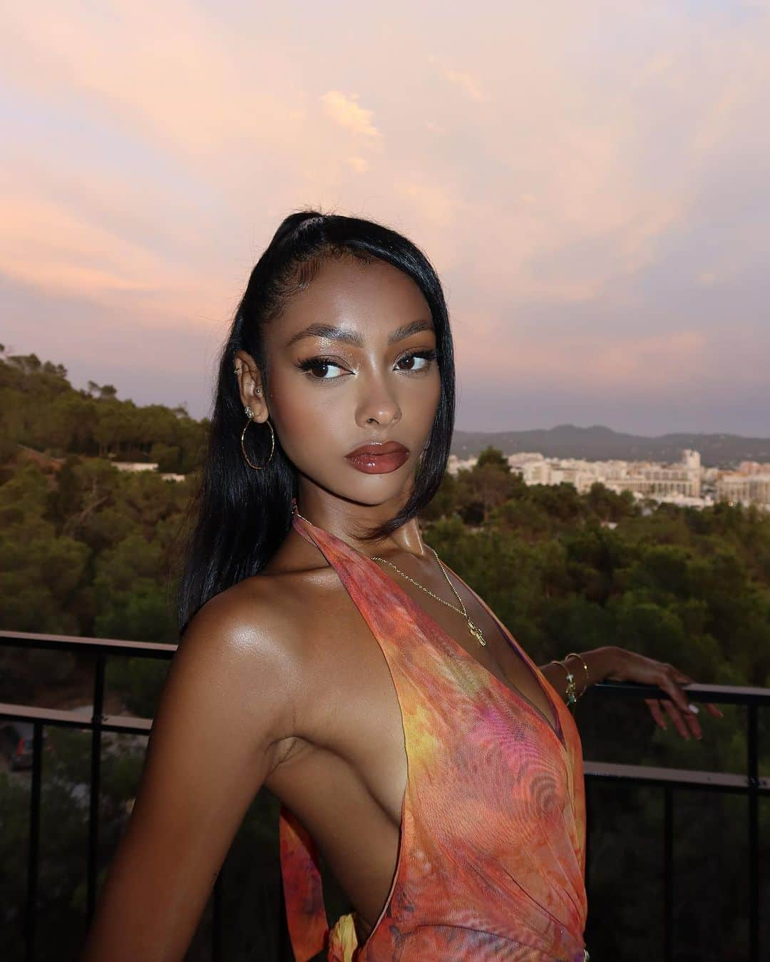 ジェイデ・ピアスさんのインスタグラム写真 - (ジェイデ・ピアスInstagram)「Ibiza Barbie 🌸」7月22日 2時37分 - jaydepierce