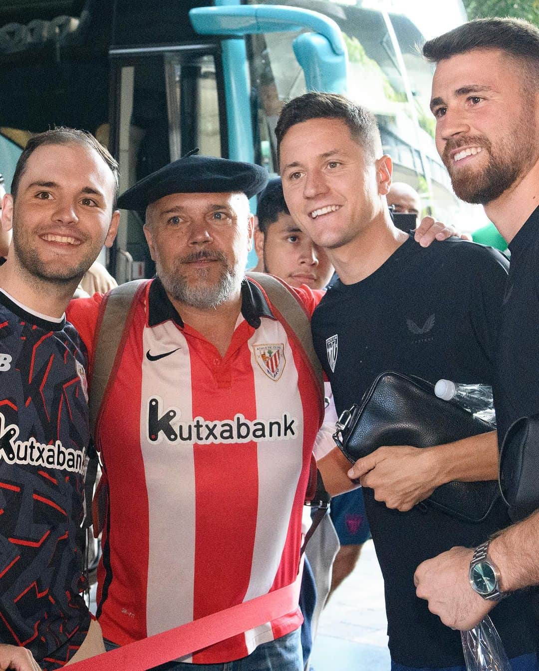 アンデル・エレーラさんのインスタグラム写真 - (アンデル・エレーラInstagram)「Gracias México 🇲🇽, ha sido un placer. Emociona ver Athleticzales en cualquier lugar del 🌍. 🔴⚪️」7月22日 2時40分 - anderherrera