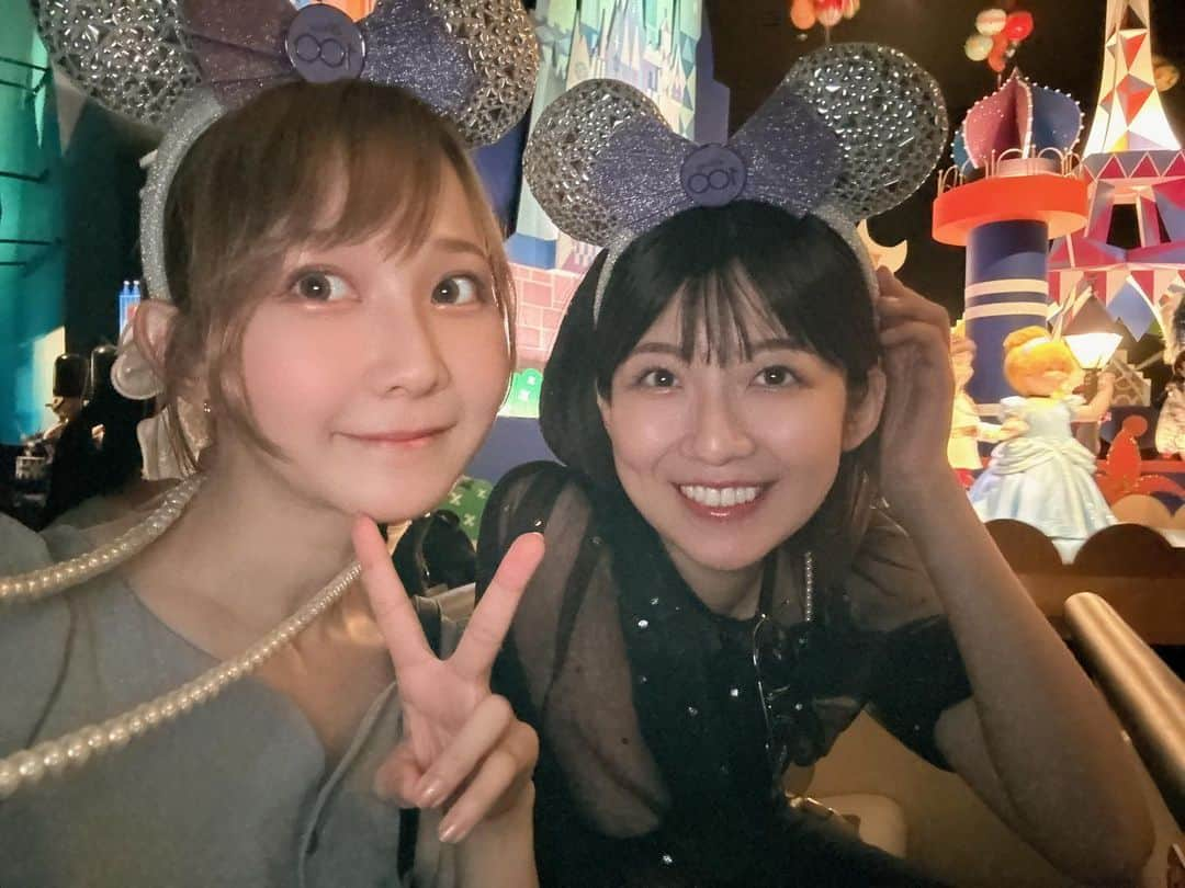 秋田知里さんのインスタグラム写真 - (秋田知里Instagram)「きょんちゃんとオールディズニー🏰✨ 朝イチでインして、ベイマのびしょ濡れ参加できたのと、初めてクイーンオブハート入れたの最高だった☺️💗  #ディズニー #ディズニーランド #disneyland #disney」7月21日 17時59分 - akitachisato_official