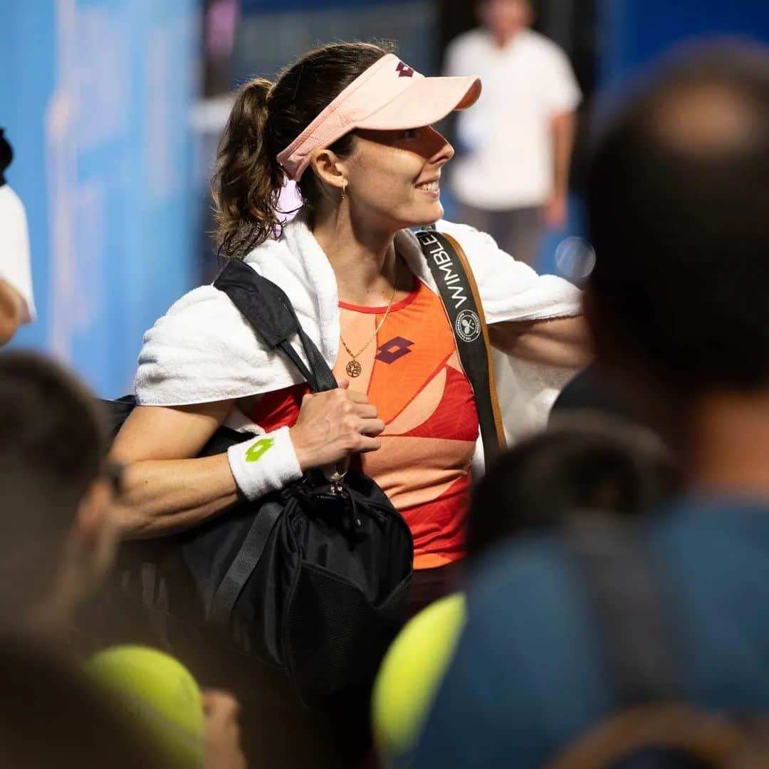 アリーゼ・コルネさんのインスタグラム写真 - (アリーゼ・コルネInstagram)「Quel immense bonheur de jouer ce premier jour de @hopmancup avec mon ami @richardgasquet34 et de ramener cette première victoire pour la France 💪🇨🇵  Et tout ça sur les courts de mon club devant un public au rendez-vous 😍🥹🙏 #IssaNissa   A tout à l'heure pour notre deuxième match contre la Suisse où nous essayerons de gagner notre place en finale ! ✊️」7月21日 18時37分 - alizecornet