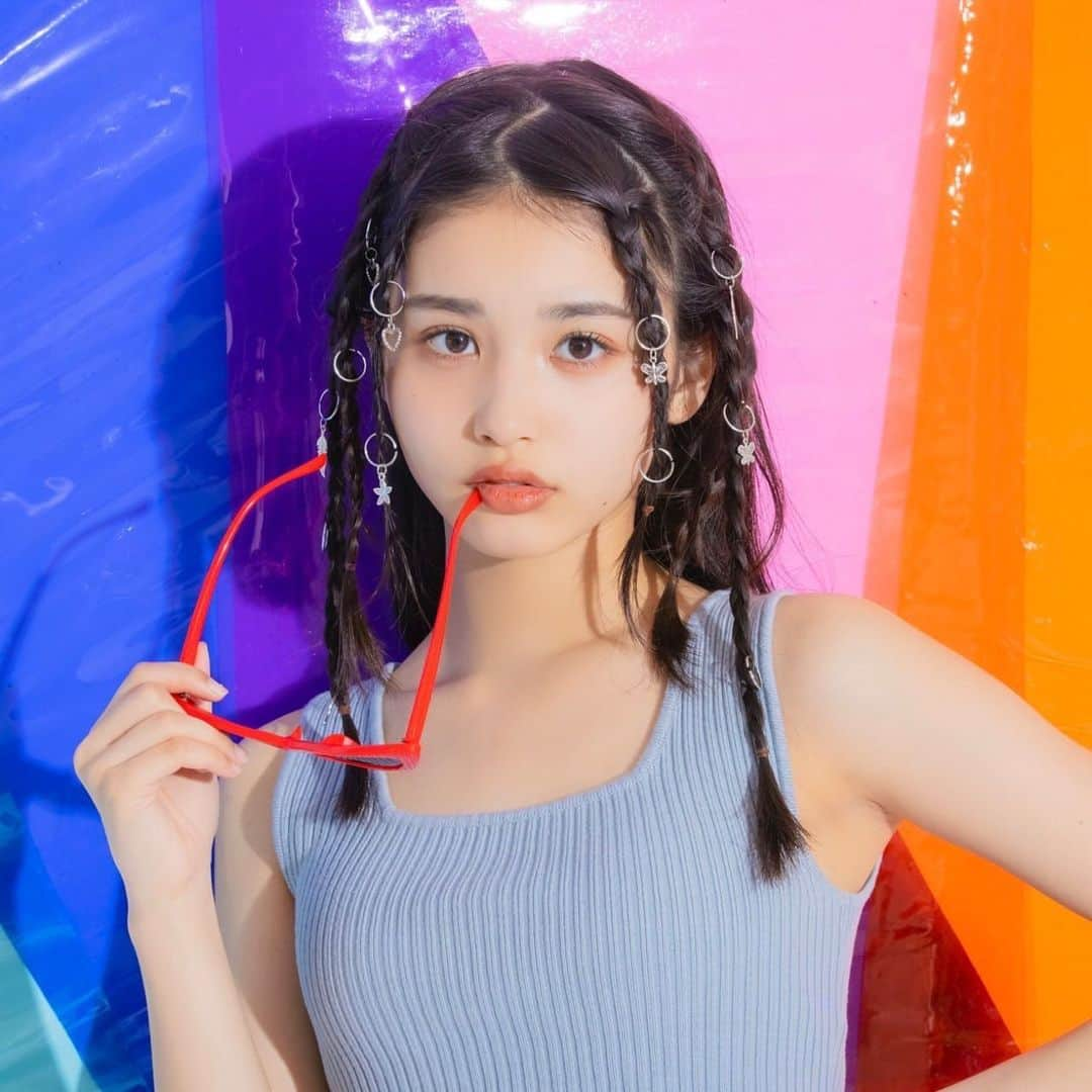 Popteenさんのインスタグラム写真 - (PopteenInstagram)「WEB版Popteen8月号『フェス映えヘアアレ』特集のアザーカット🫶🏻  フェスは髪の毛を盛って、盛って、目立ちまくりたい🌻  映え確実な海外風ヘアカフ三つ編みは、まわりと差がつく💘  アレンジのやり方は無料WEBマガジンで見られるよ😇  #Popteen#POPモデル#らーなん#谷田ラナ#ヘアカフ#ヘアカフアレンジ#フェスヘア#フェスコーデ #フェスファッション #ヘアアレ#ヘアアレンジ#夏ヘア #夏ヘアアレンジ#fjk#jk1#PopteenMedia#WEBマガジン#アザーカット」7月21日 18時51分 - popteen_official