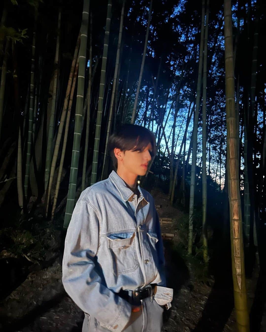 MAHIROのインスタグラム：「👒🌱🌽 🎋 🌳 🏫🎒🐈」