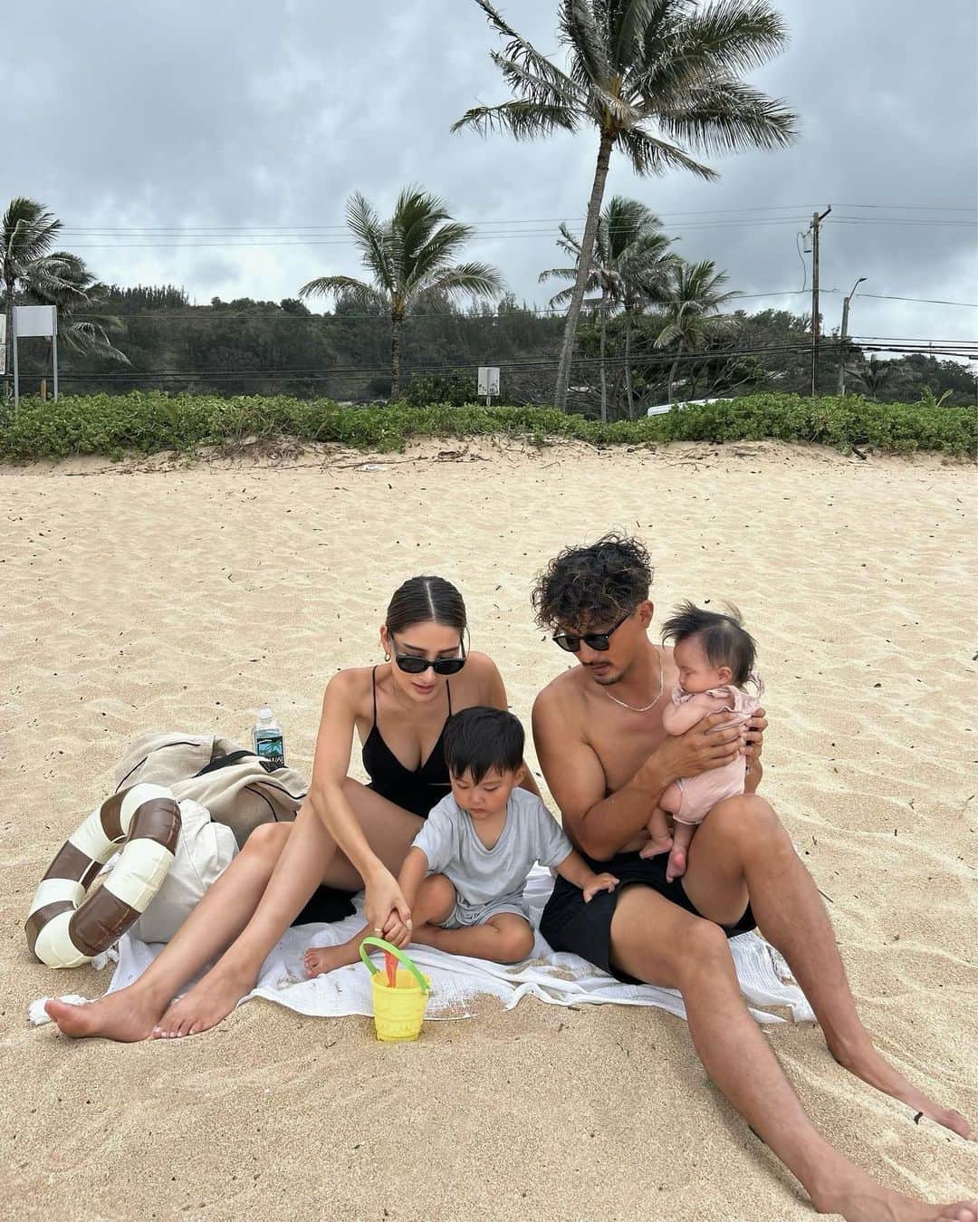 のインスタグラム：「📍Sunset Beach   昨日は久しぶりにノースショアへ🌊  曇りだったけど涼しくて過ごしやすかった1日☺️🛟  #hawaii」