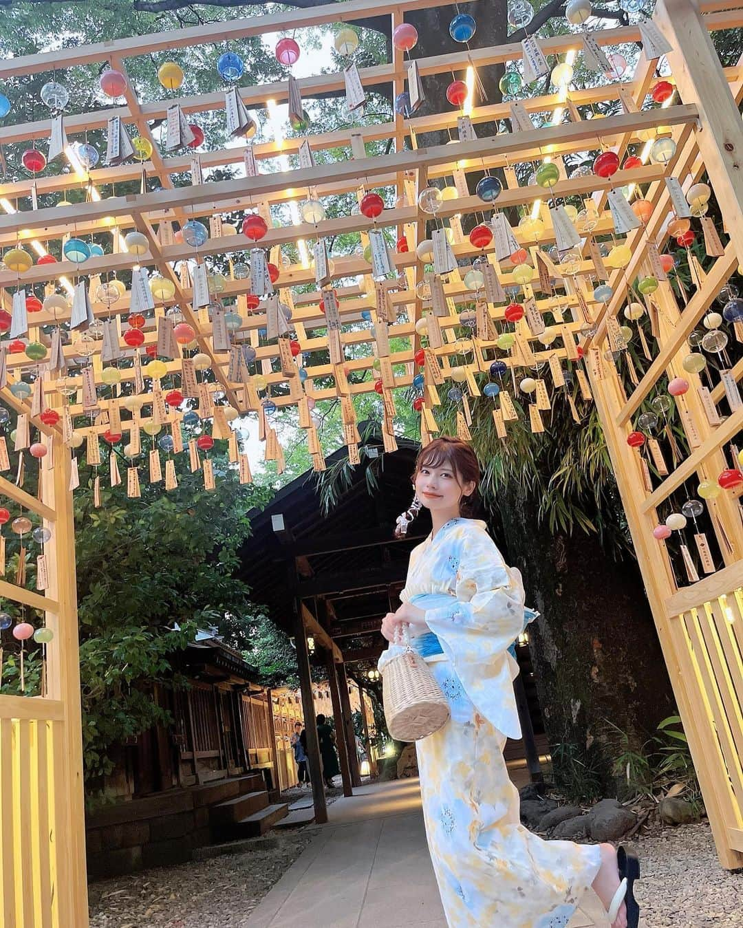 鹿目凛のインスタグラム：「先日、川越でお散歩してきました🎐  夏、浴衣、神社…  最高の夏を感じた✌️💛  #でんぱ組inc #鹿目凛 #ぺろりん #アイドル #浴衣 #川越 #川越氷川神社  #夏 #夏の思い出」