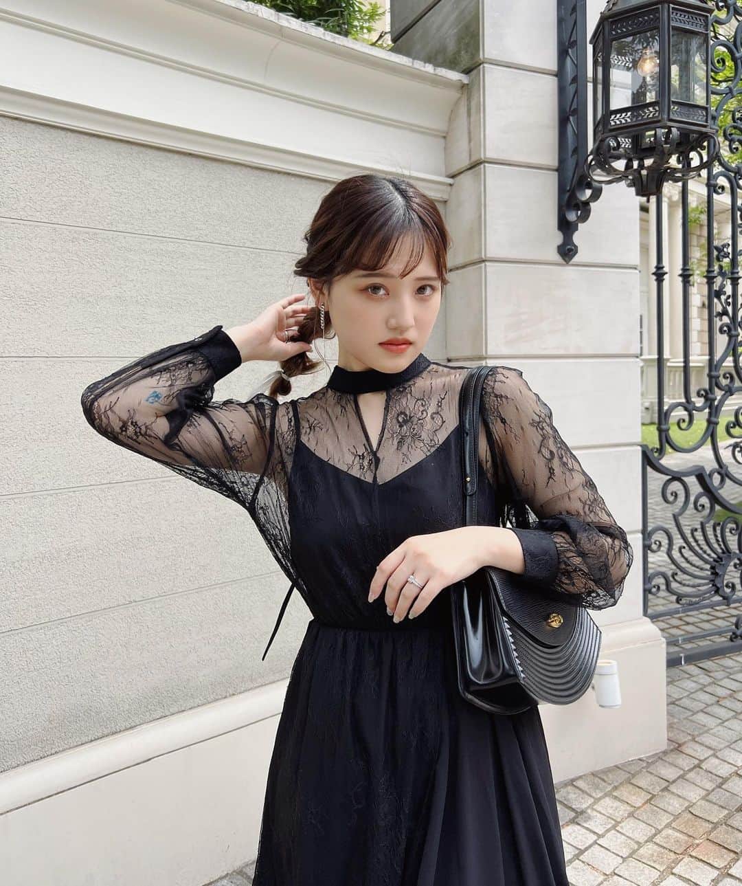 金光みり愛のインスタグラム：「💐 Dress / Earrings / Shoes  @priveve_priveve  . . . . . #結婚式コーデ#結婚式ヘアアレンジ#結婚式お呼ばれ #お呼ばれコーデ#お呼ばれヘア#お呼ばれドレス#ヘアアレンジ#結婚式#オケージョンドレス#オケージョンコーデ#オケージョンワンピース」