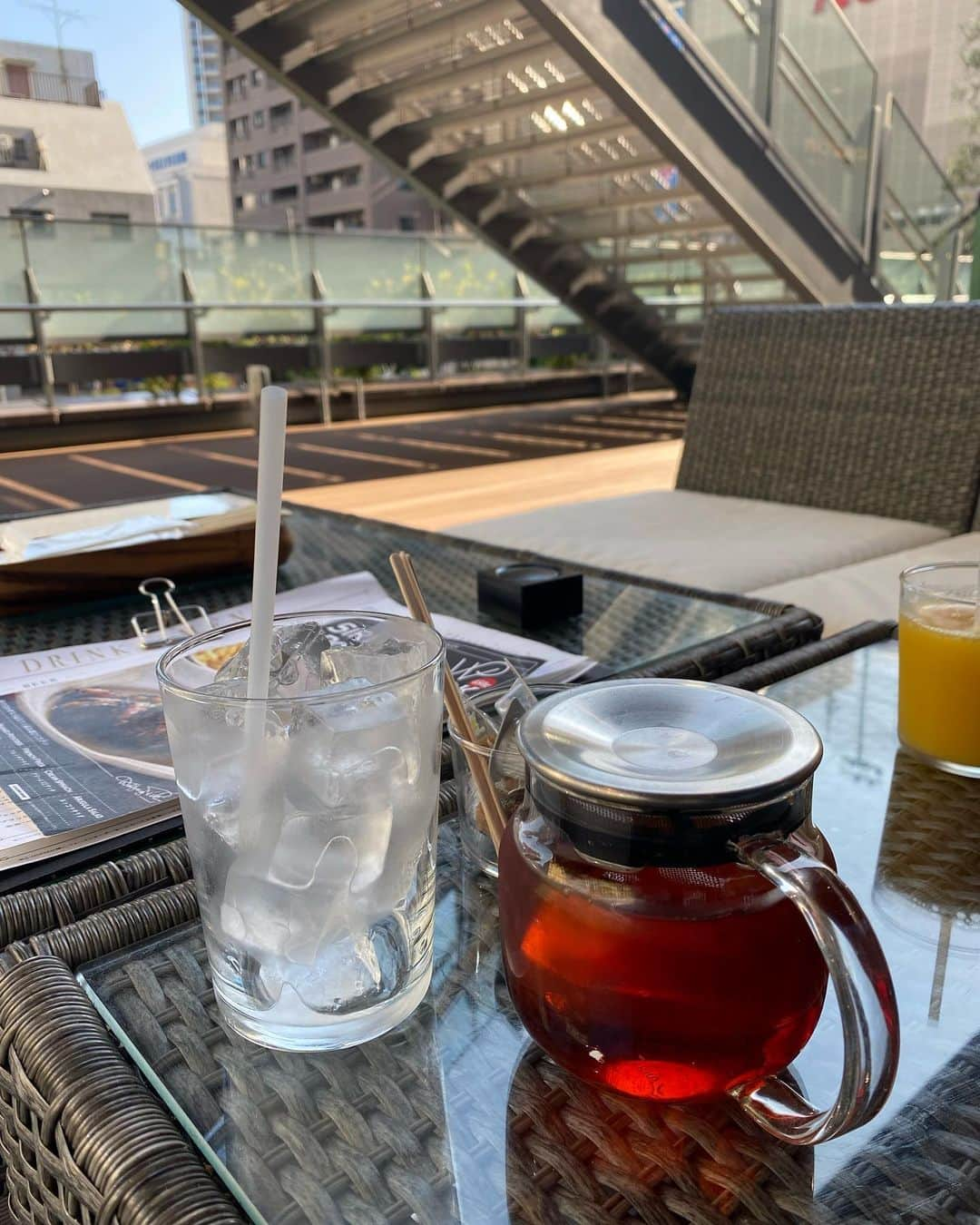 横島ふうかさんのインスタグラム写真 - (横島ふうかInstagram)「お外でランチ🍔🍴︎ お店が一段落するランチとディナーの中間？の時間に行くと、いい席に座れるし、ごはんもゆっくり食べれるからすき。♥  #ハンバーガー #久しぶり」7月21日 20時06分 - fuka_yokoshima