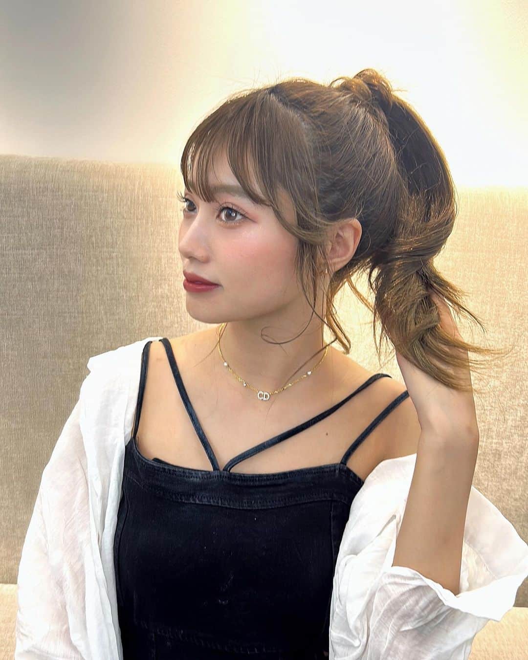 のインスタグラム：「みんなから好評のポニーテール💖💖  めちゃくちゃ可愛くしてもらった😍  #ヘアアレンジ #hairmake」