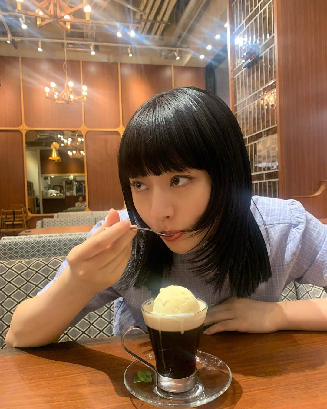 TOKOさんのインスタグラム写真 - (TOKOInstagram)「半目が多いのはちゃんと最後まで 瞬きが出来ていないからで 夏になると毎食がスイカになっていて やることリストとか始めても 最後までクリアできないのは今も同じで 何年経っても目つきは悪い、！！」7月21日 20時20分 - toko______