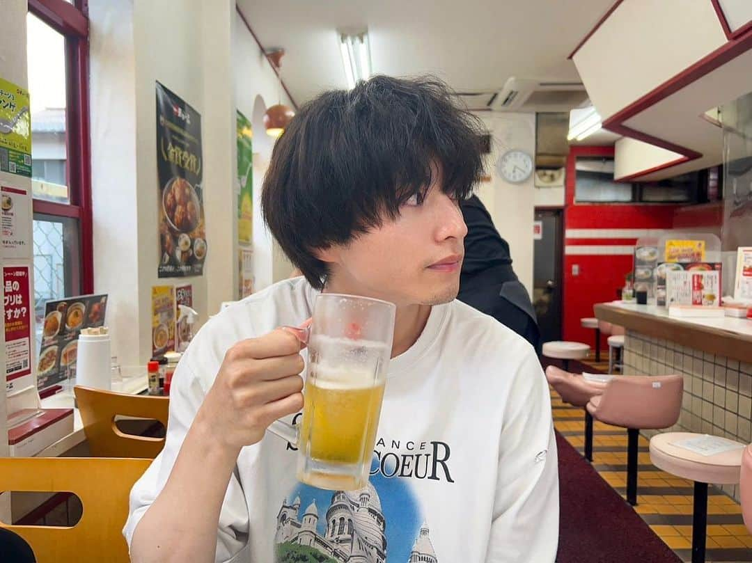 小南光司さんのインスタグラム写真 - (小南光司Instagram)「こんばんは、小南です。  乾杯🍻」7月21日 20時32分 - koji_kominami