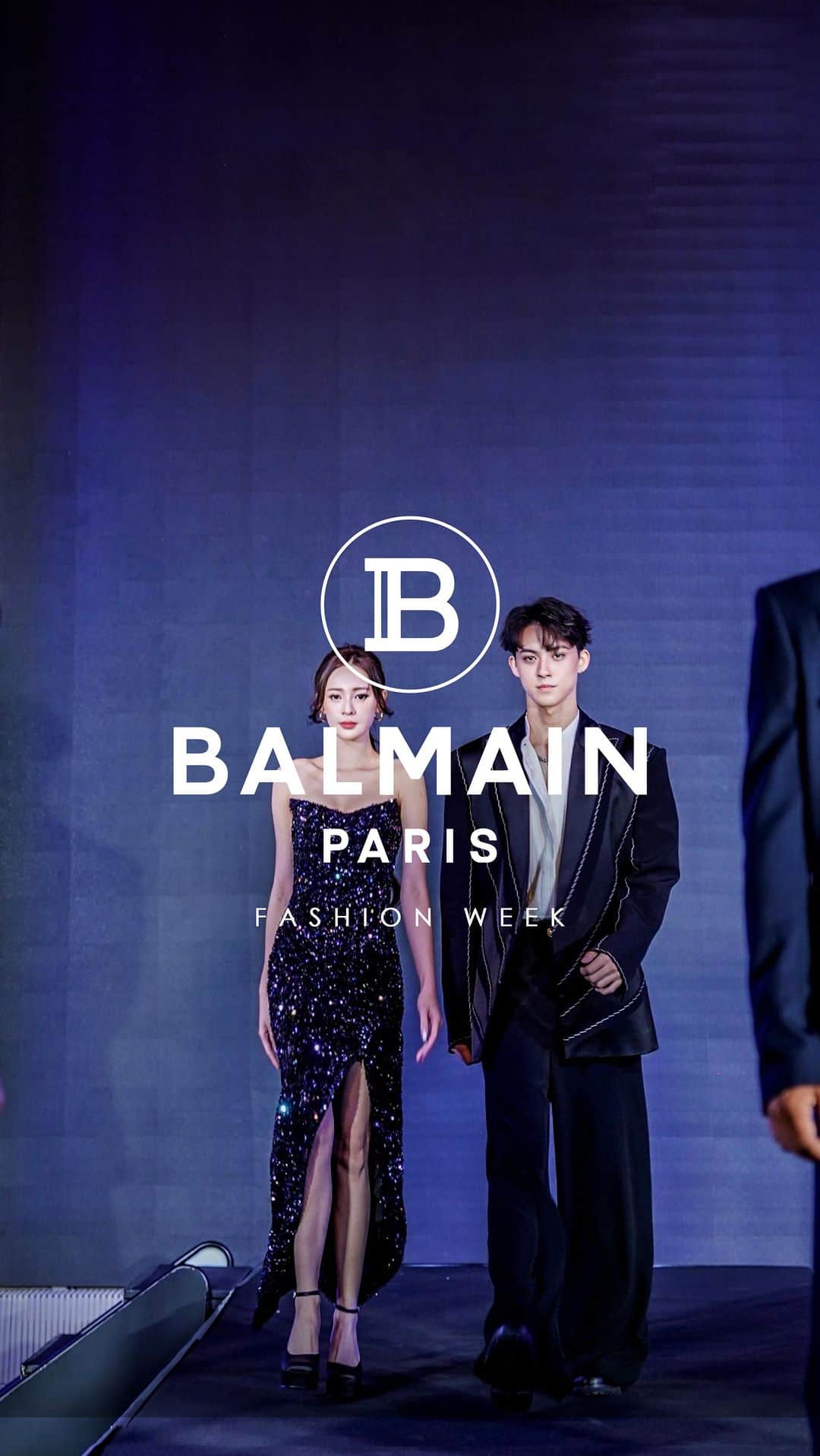 Yumi Wongのインスタグラム：「The Power of B! 🔥🔥🔥 @balmain   #BalmainParis #BalmainMy #winterfall23 #TheStarhillKL #BalmainFw23  Videoby: @arthur_teo_  Photoby: @kuigamlee」
