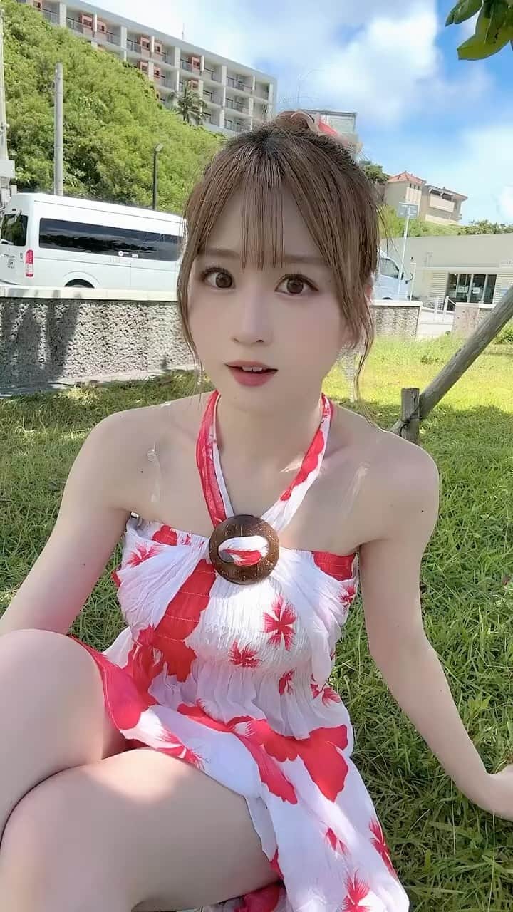 佐野心音のインスタグラム：「ワンピース可愛いでしょ？🌺」