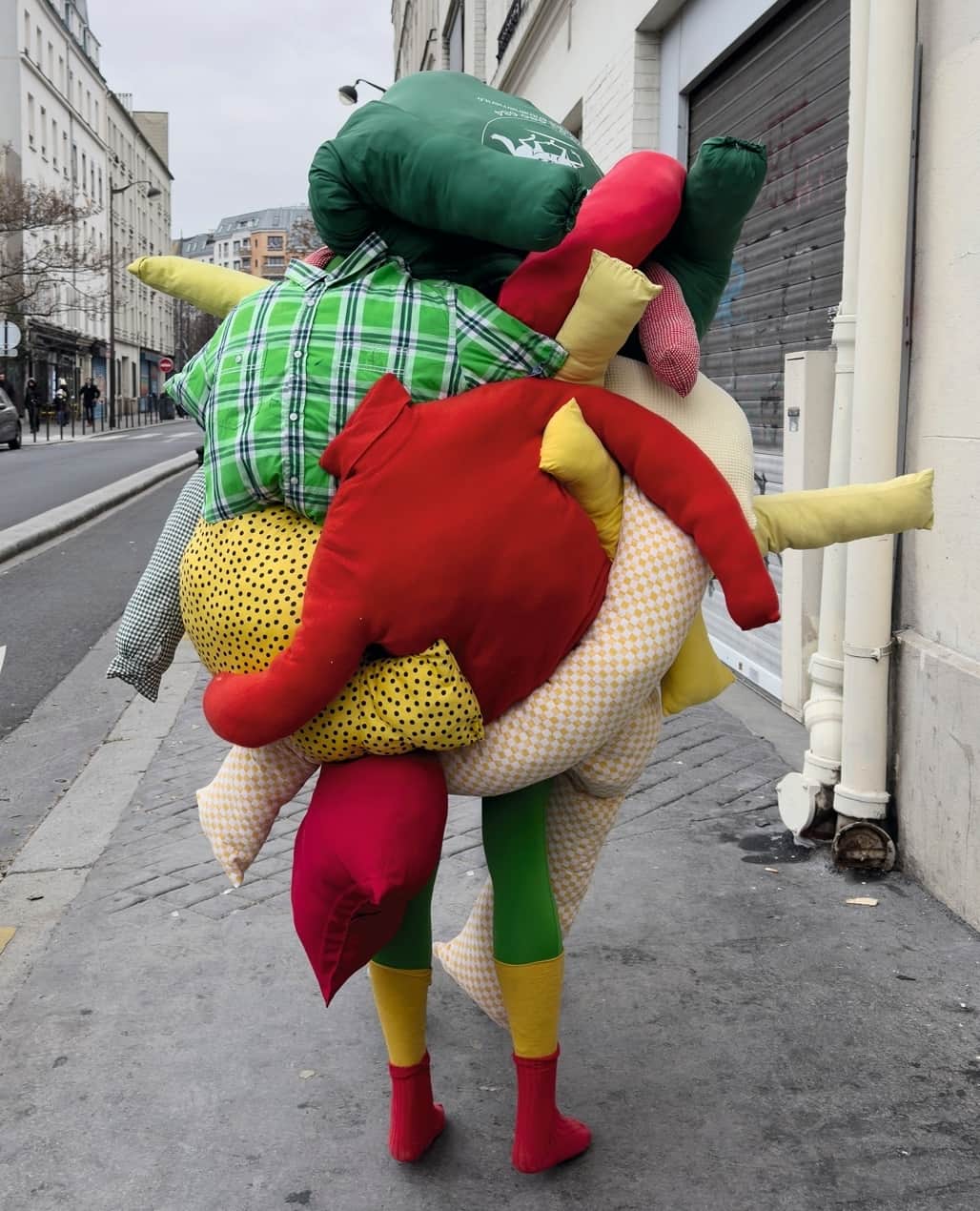 AnOther Magazineのインスタグラム：「Menswear's back! 🚷⁠ ⁠ Photographer @davidluraschi and stylist @imruh's take to the streets of Paris for the new issue of AnOther Magazine, to capture the menswear looks of the season – from behind. ⁠ ⁠ See the full story at the link in bio 📲⁠ ⁠ Photography by David Luraschi ⁠ Styling by Imruh Asha⁠ Hair by @yann_turchi⁠ Casting by @peoplefile⁠ Set design by @camillelichtenstern⁠ Floristry by @paulinemonnierparis⁠ Produced by @clarahautecoeur」